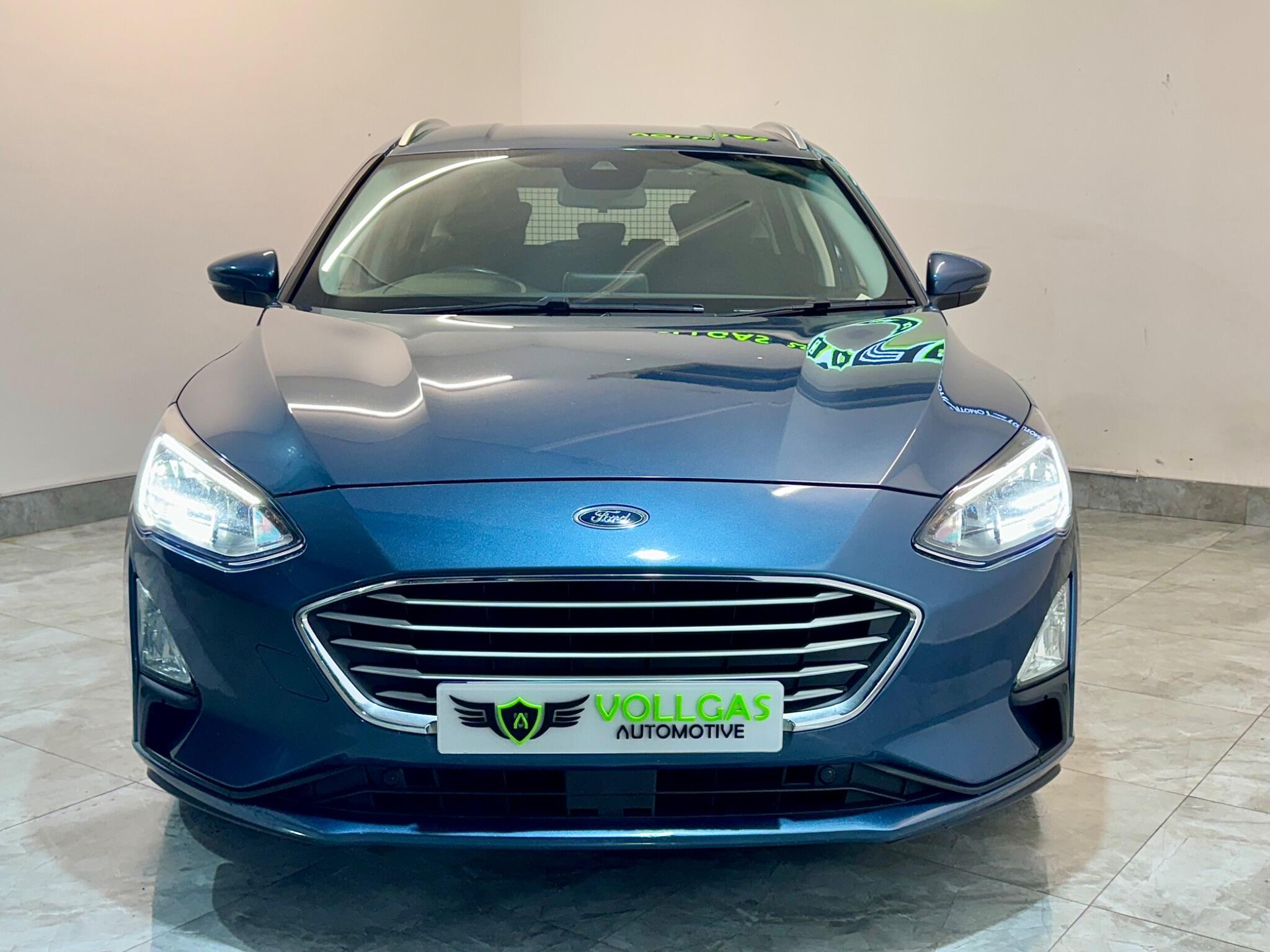 Ford Focus view 41