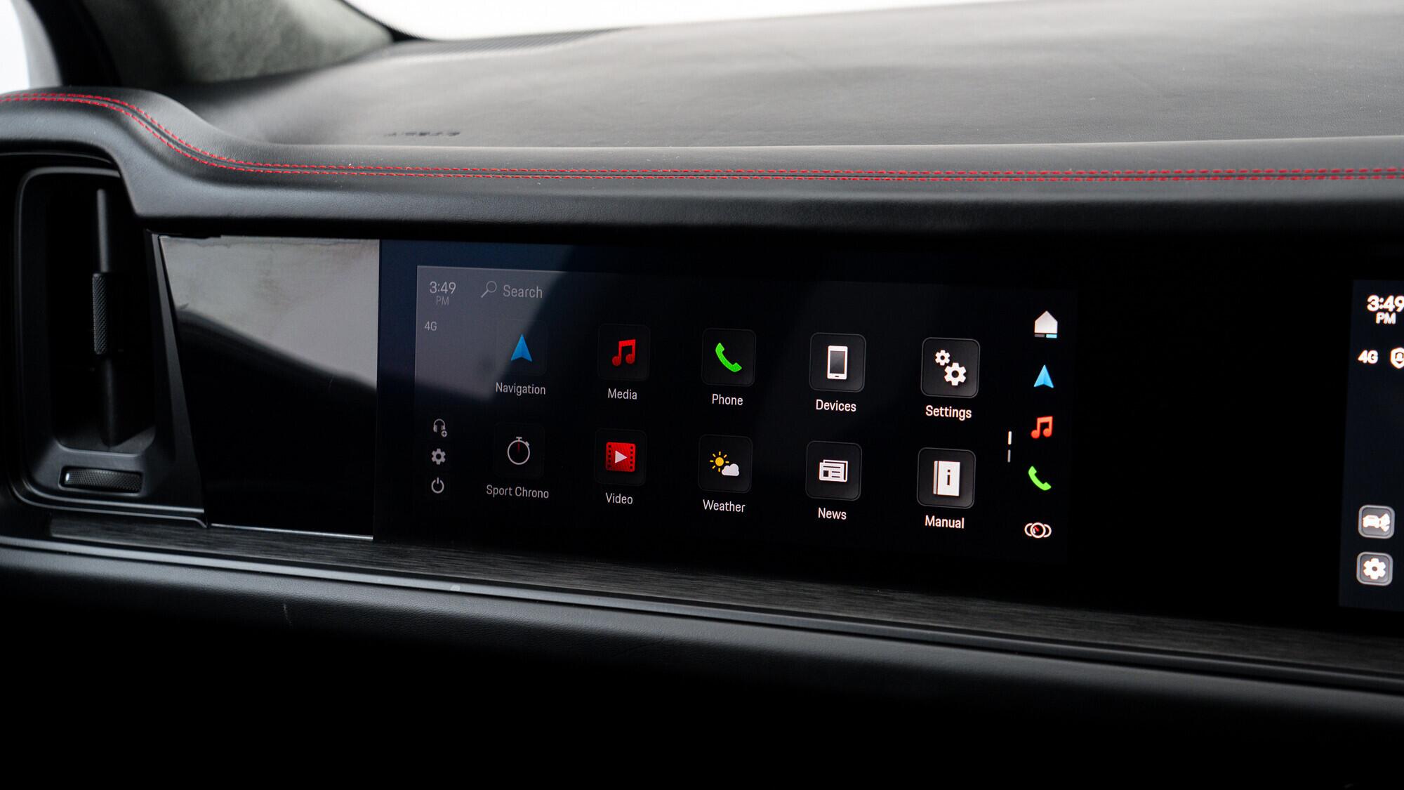 Porsche Cayenne view 36
