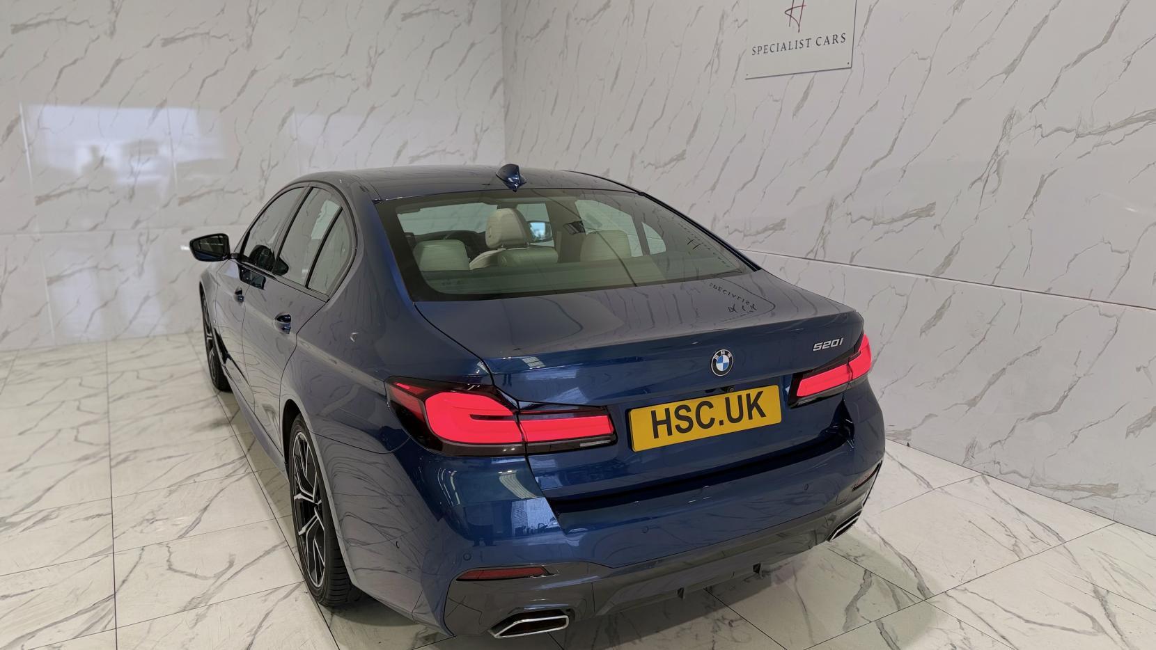 BMW 5 Series view 43