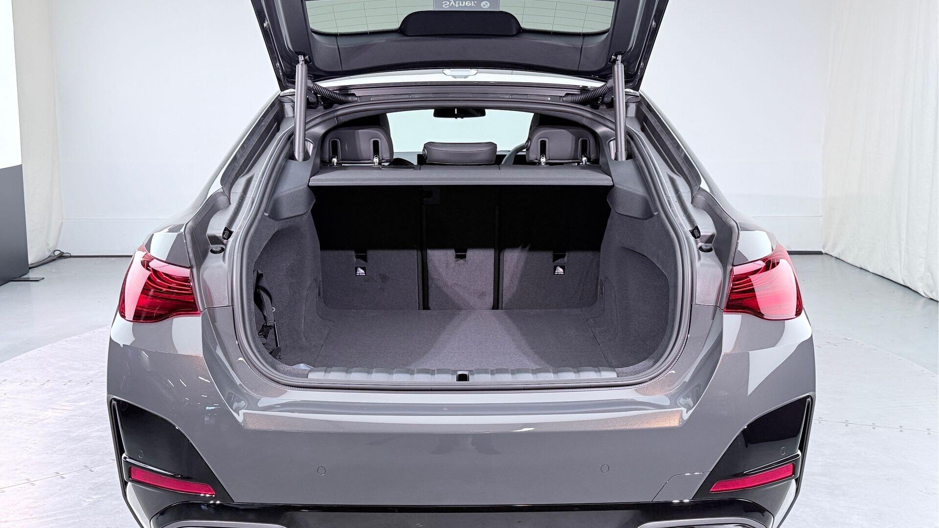BMW I4 view 13