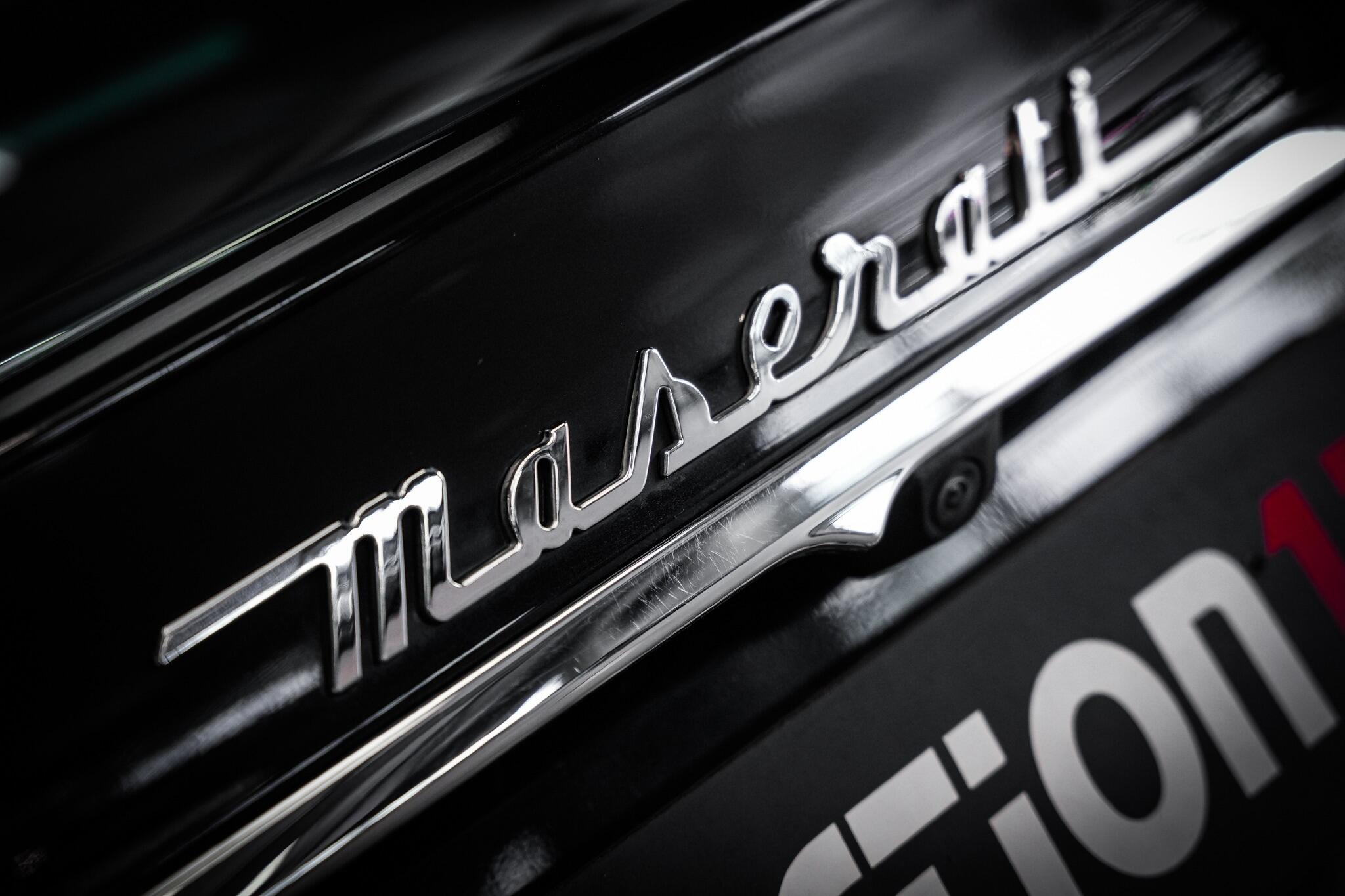 Maserati Quattroporte view 38