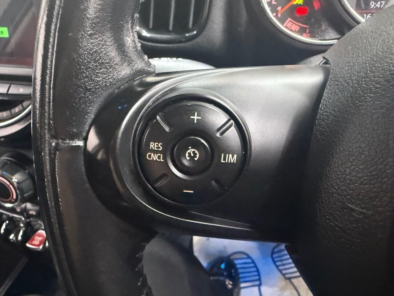 Mini Countryman view 14