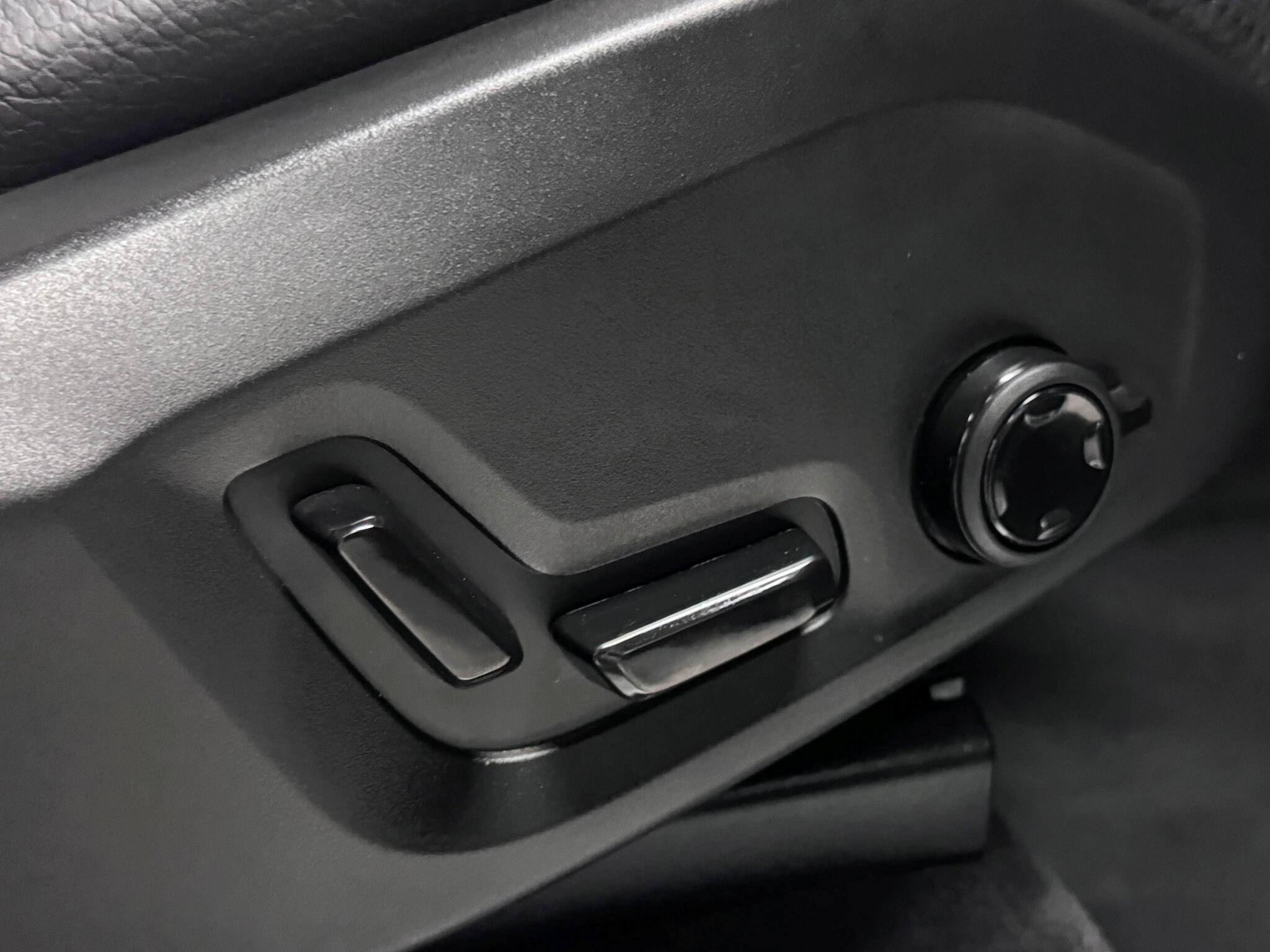 Volvo XC90 view 32