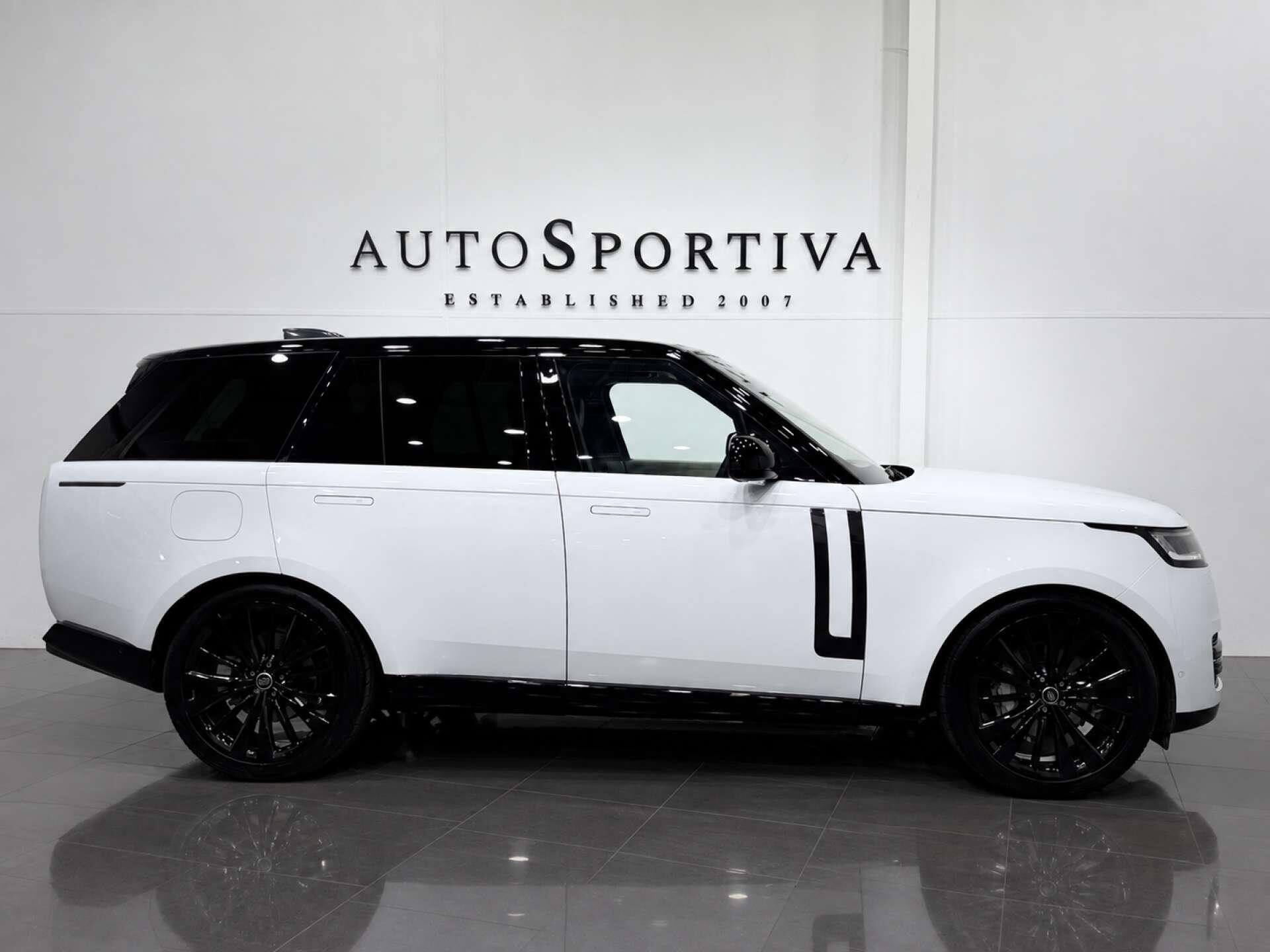 Land Rover Range Rover view 3