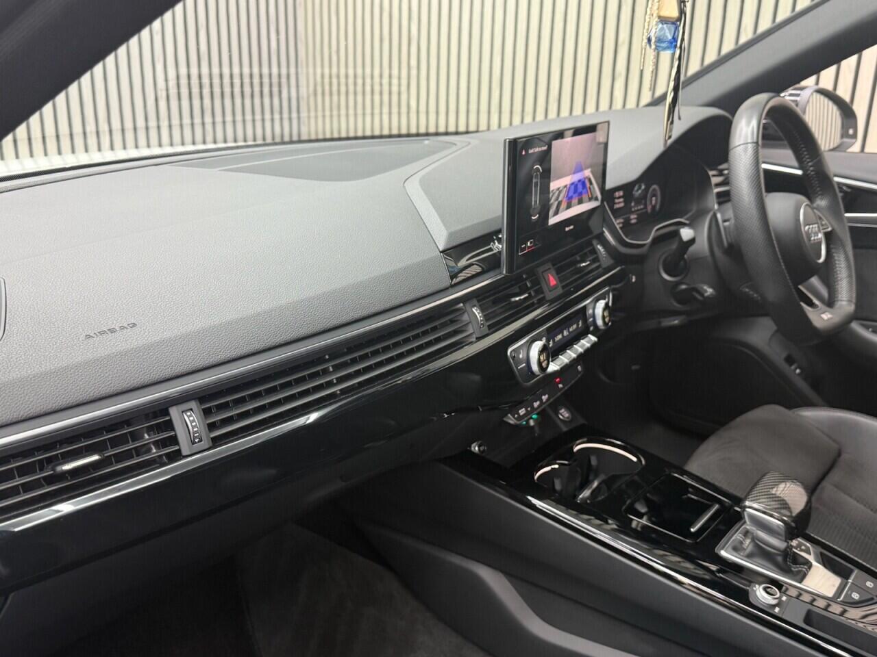 Audi A4 view 5