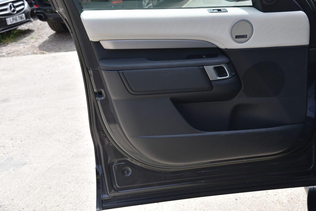 Land Rover Discovery 3 view 81