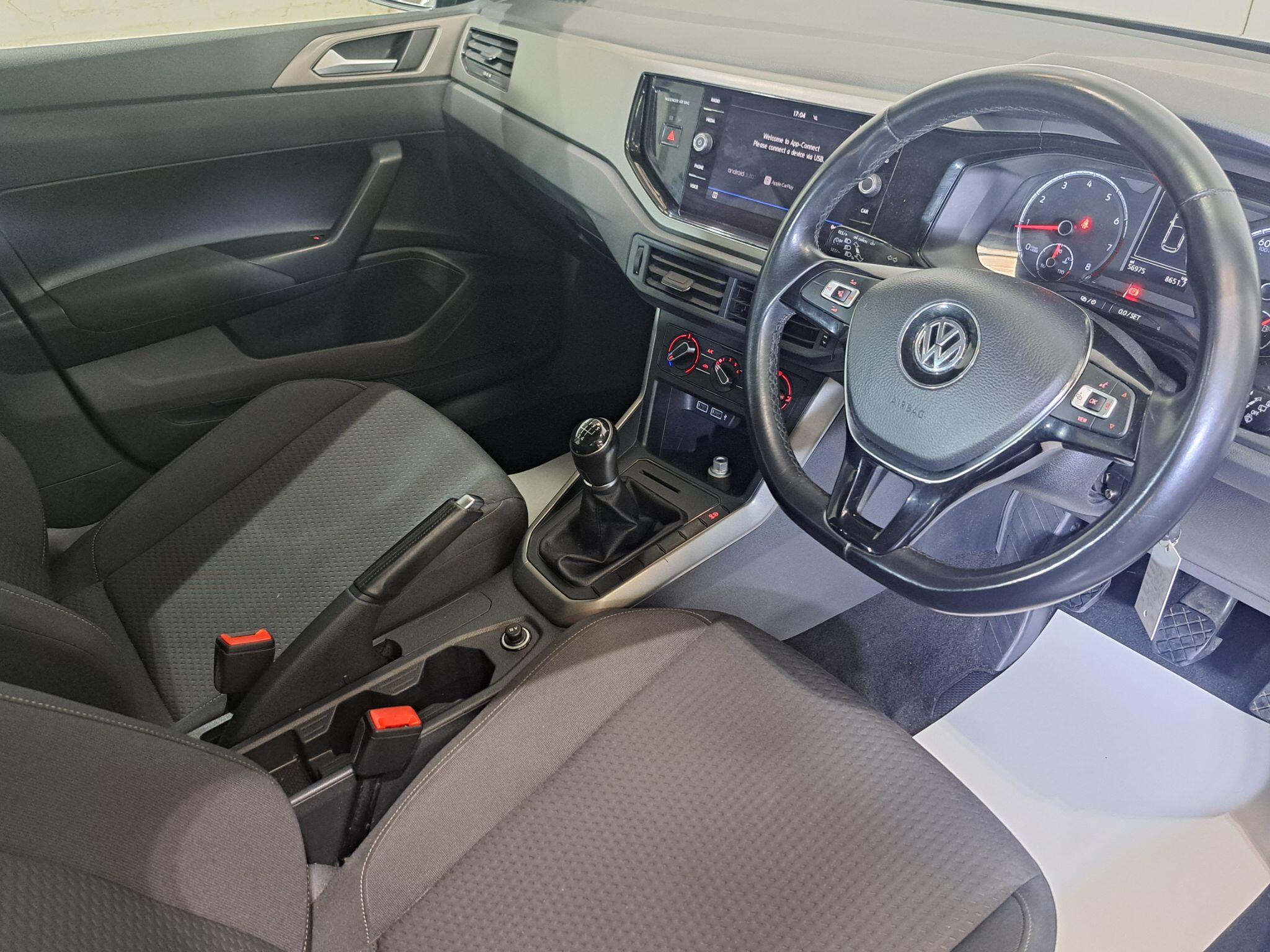 Volkswagen Polo view 21