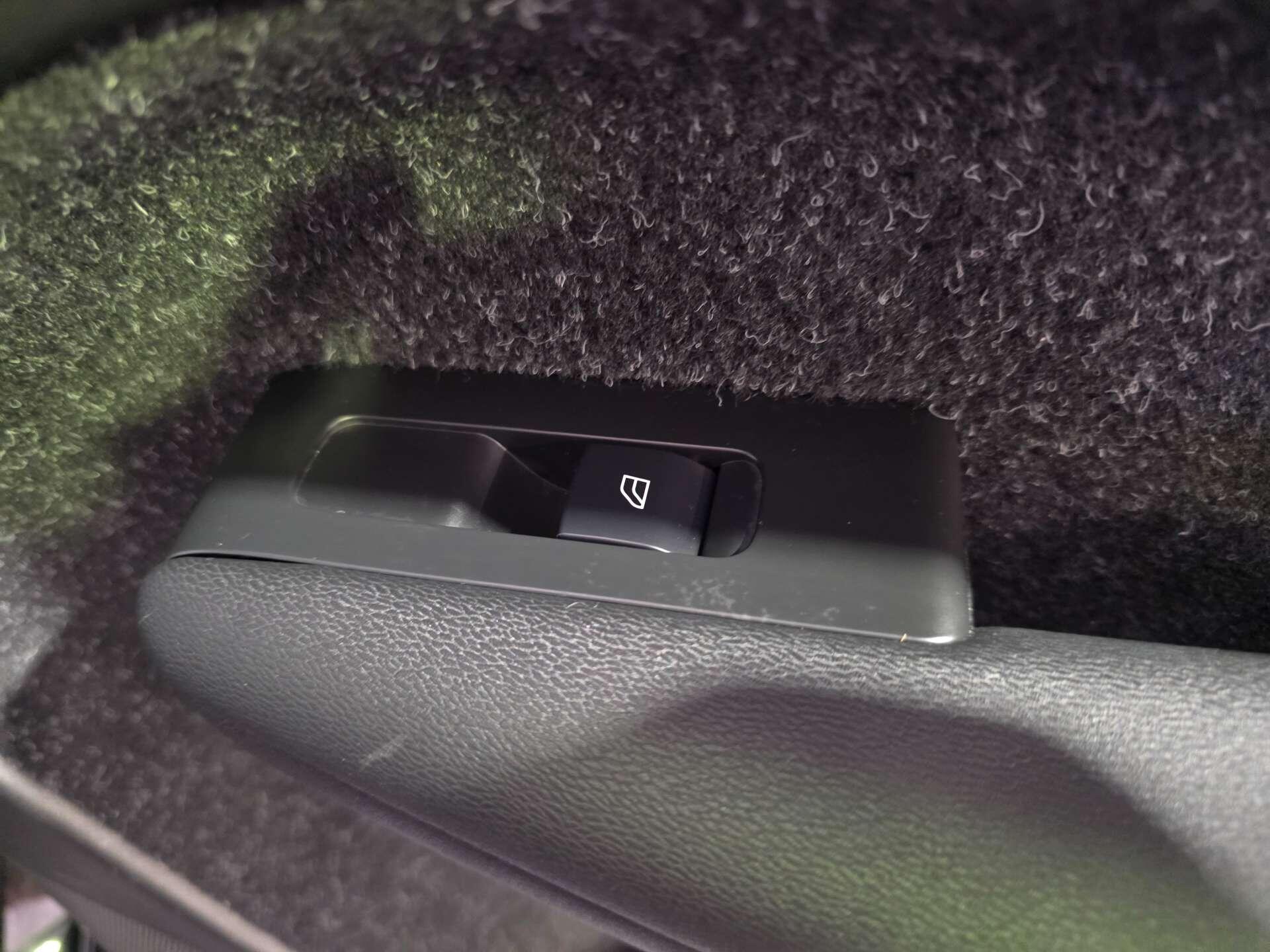 Volvo XC40 view 29