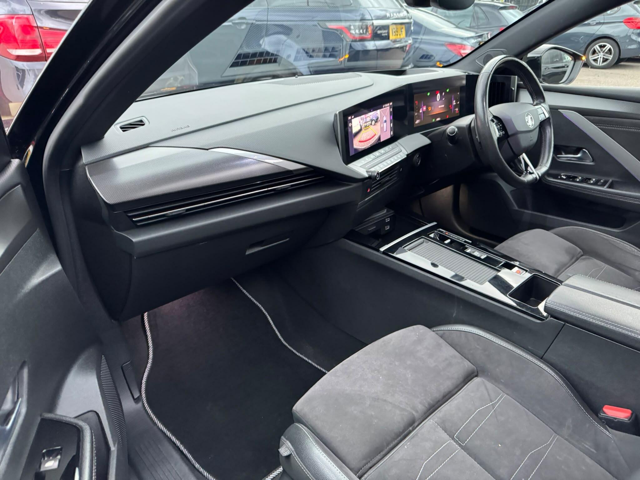 Vauxhall Astra view 69