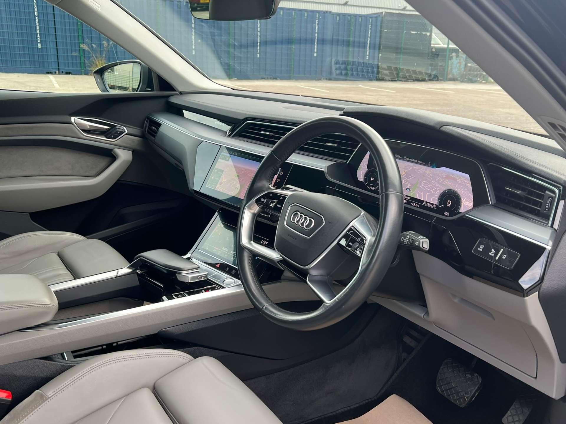 Audi E-Tron view 8