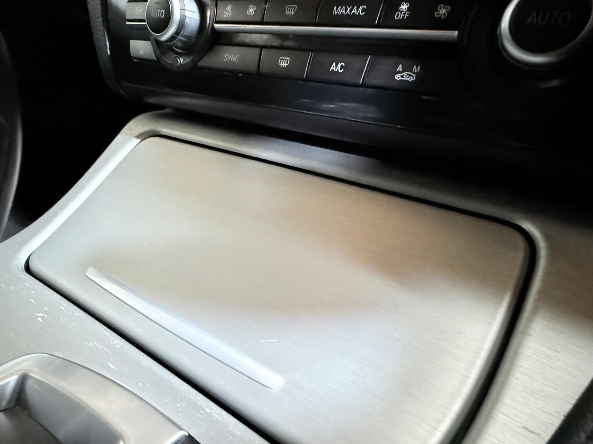 BMW 5 Series view 41