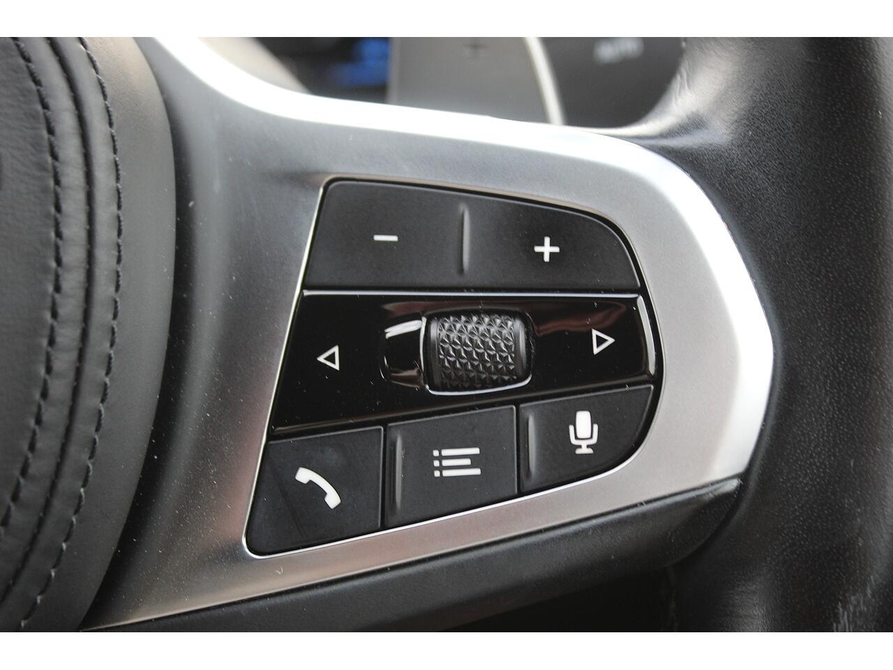BMW 3 Series view 28