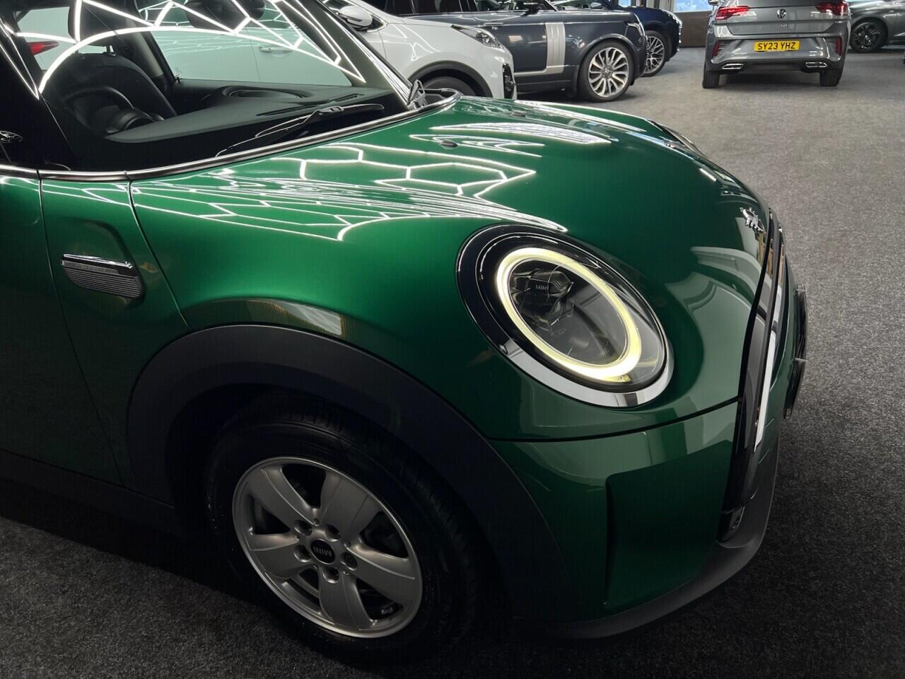 Mini Hatch view 19