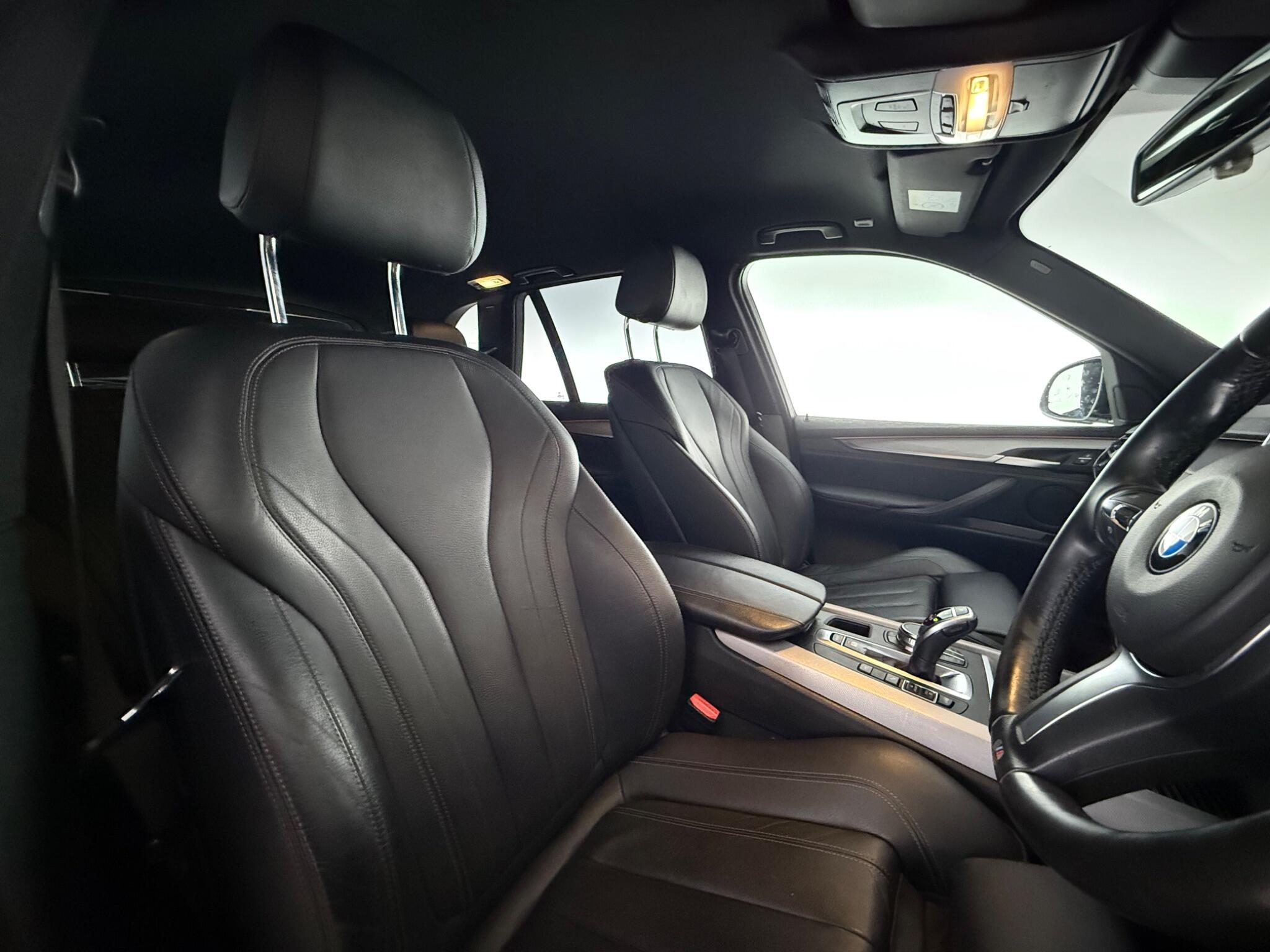 BMW X5 view 33