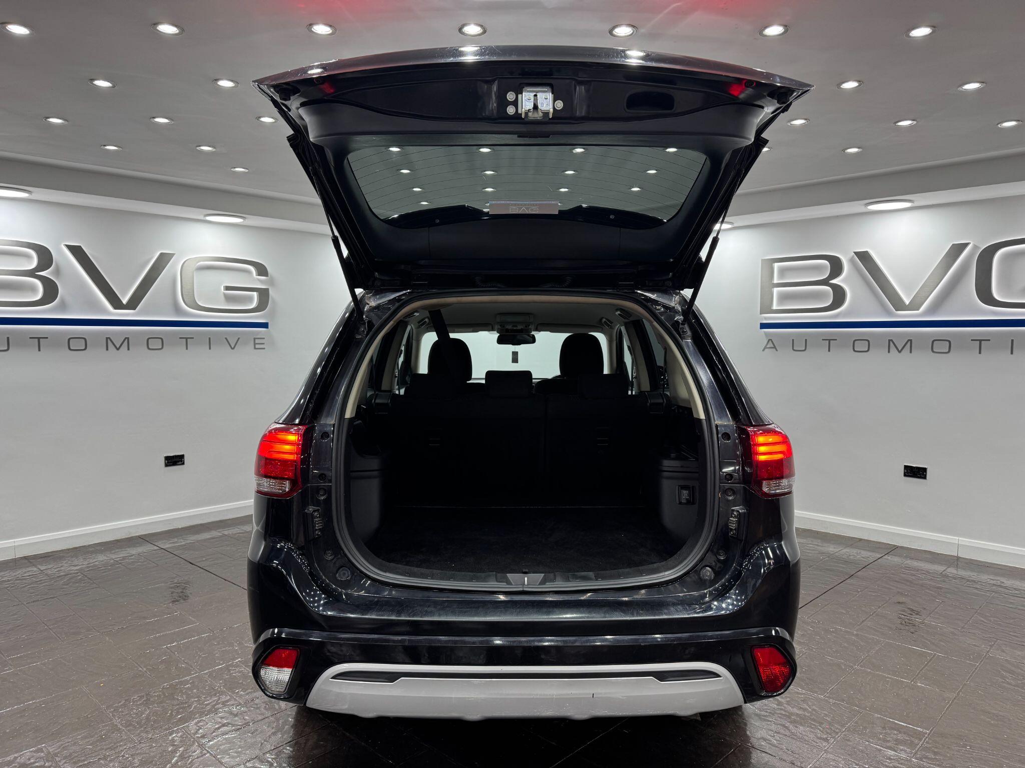 Mitsubishi Outlander view 67