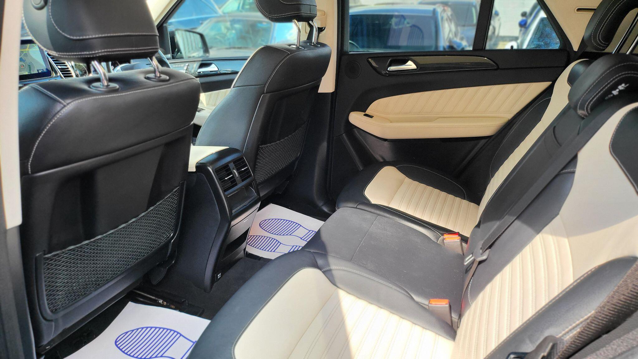 Mercedes-Benz Gle view 17