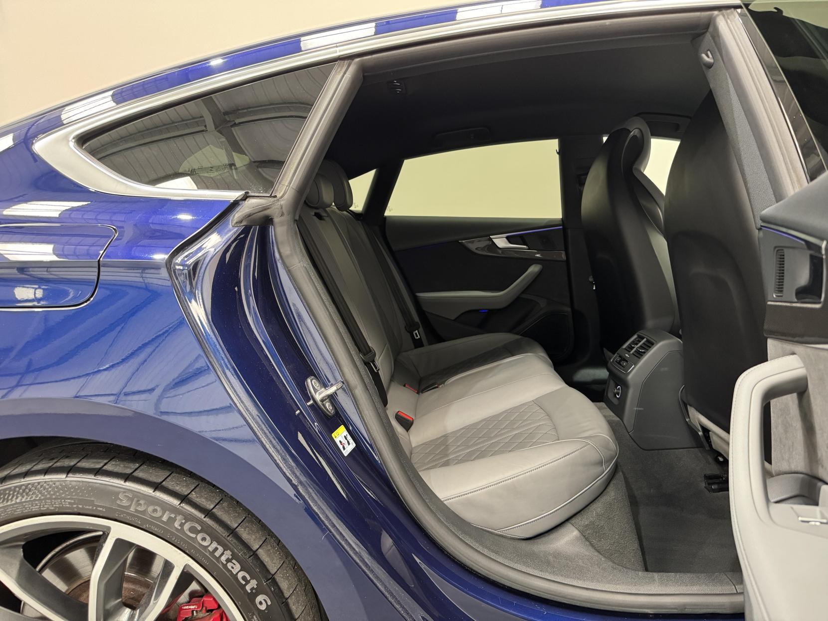 Audi S5 view 52