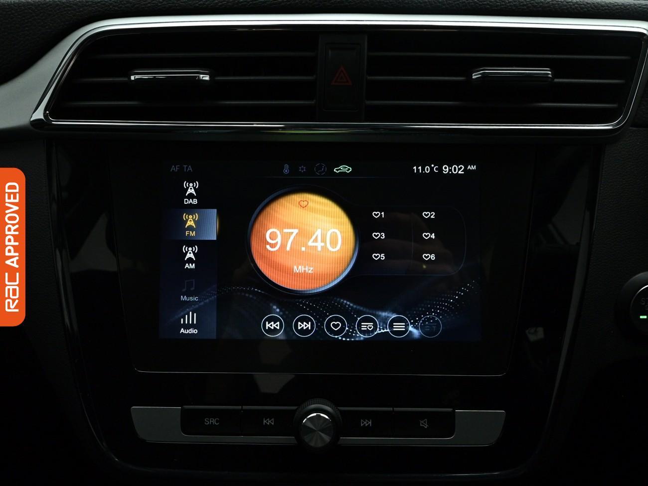 MG ZS view 22