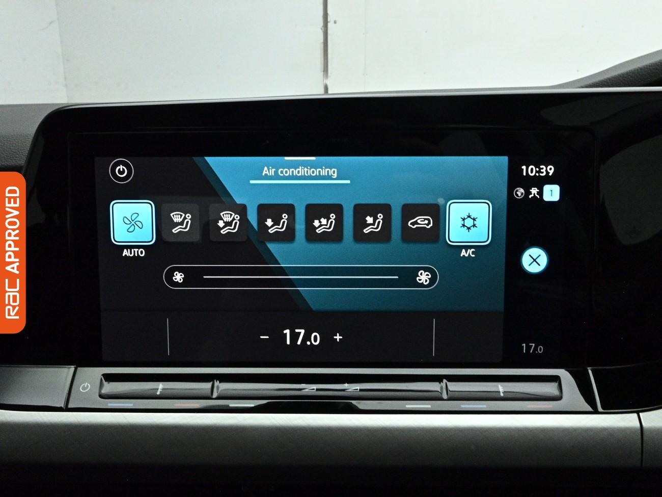 Volkswagen Golf view 17