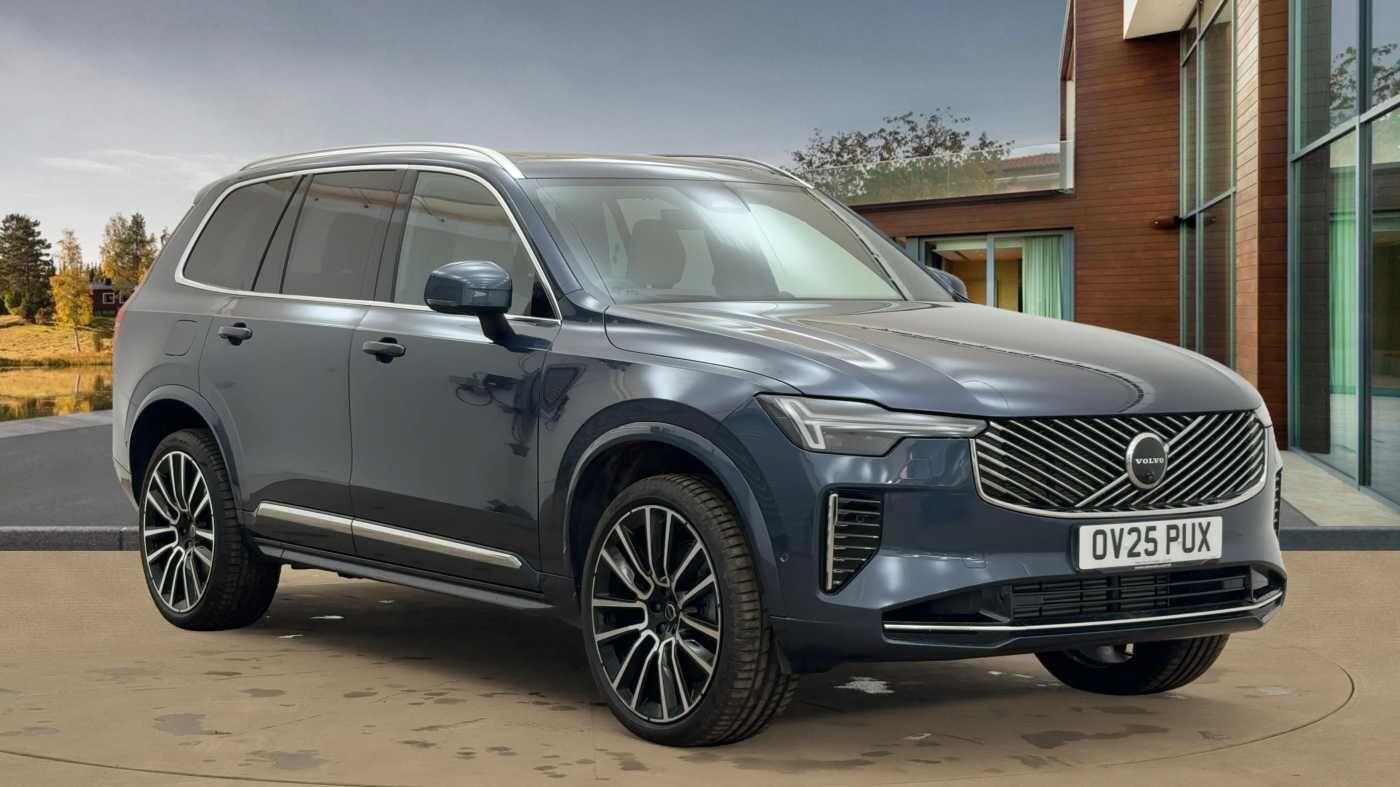 2025 Volvo XC90 2.0 T8 Ultra (Dark