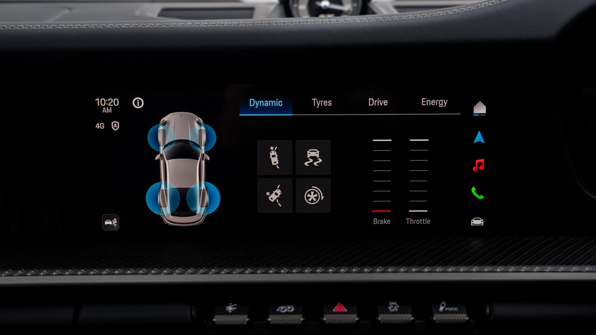 Porsche 911 view 34