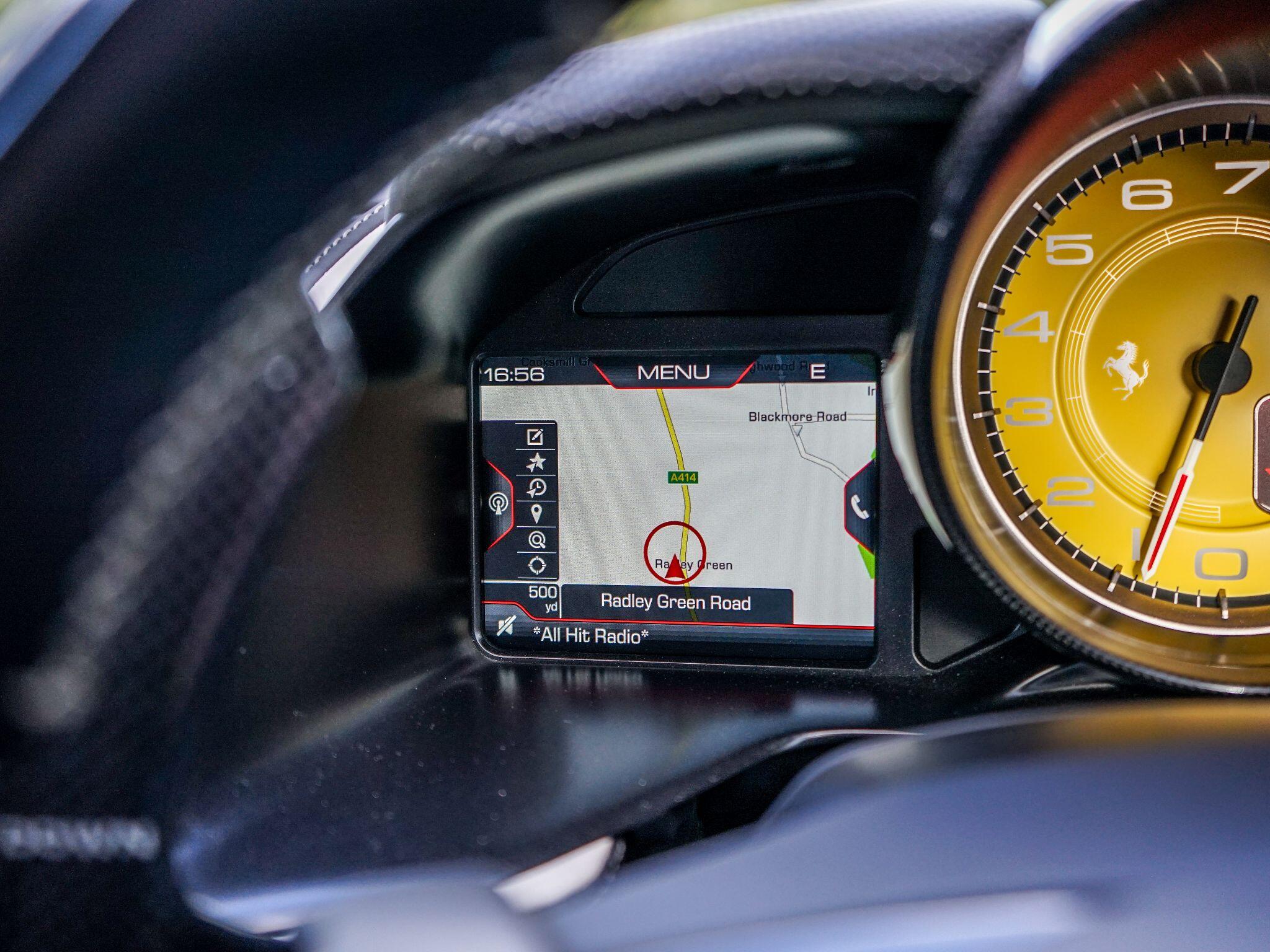 Ferrari 812 view 31