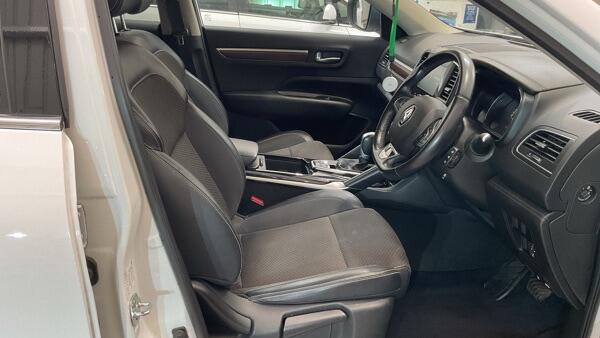 Renault Koleos view 4