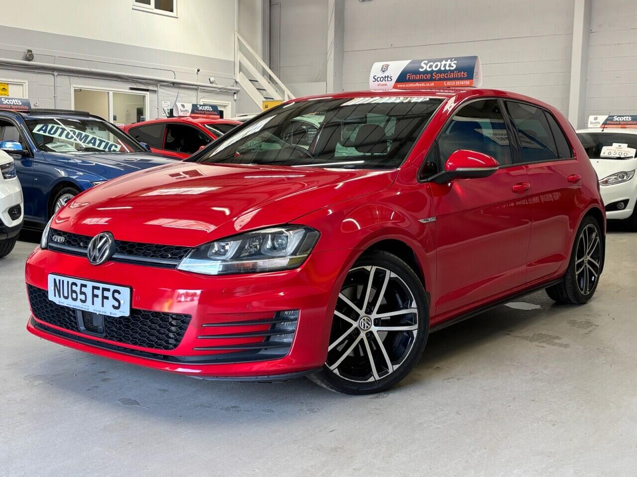 Volkswagen Golf view 3