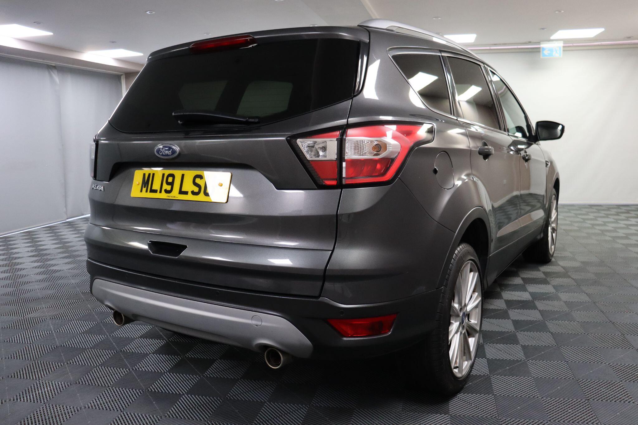Ford Kuga view 11