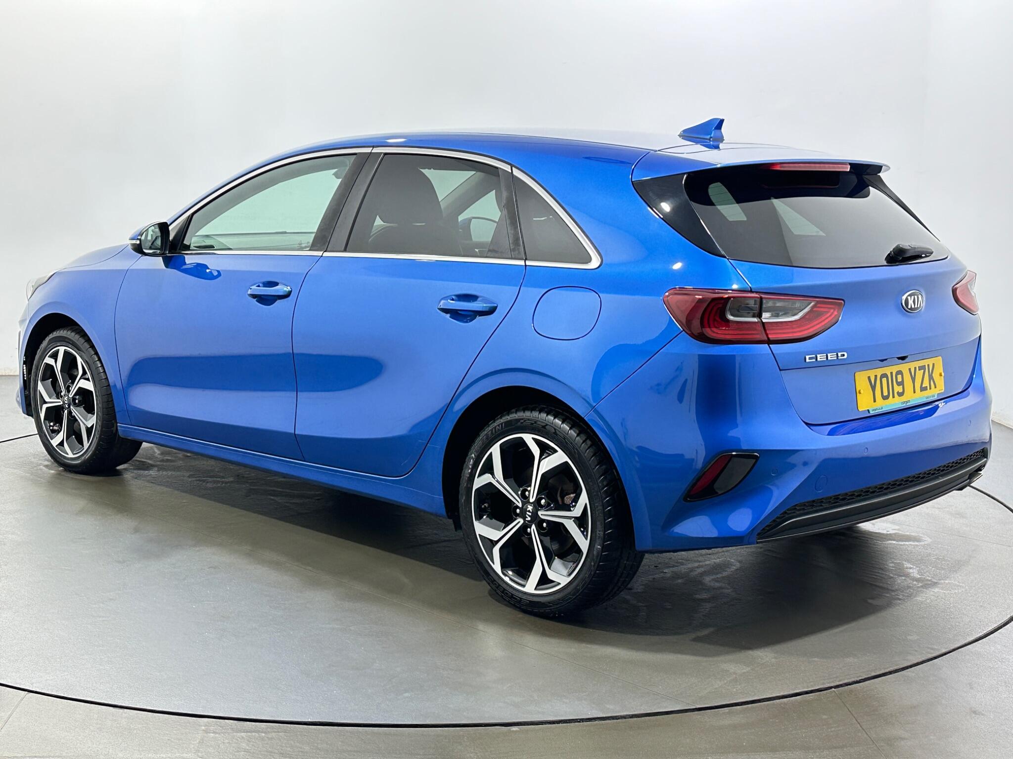 Kia Ceed view 6