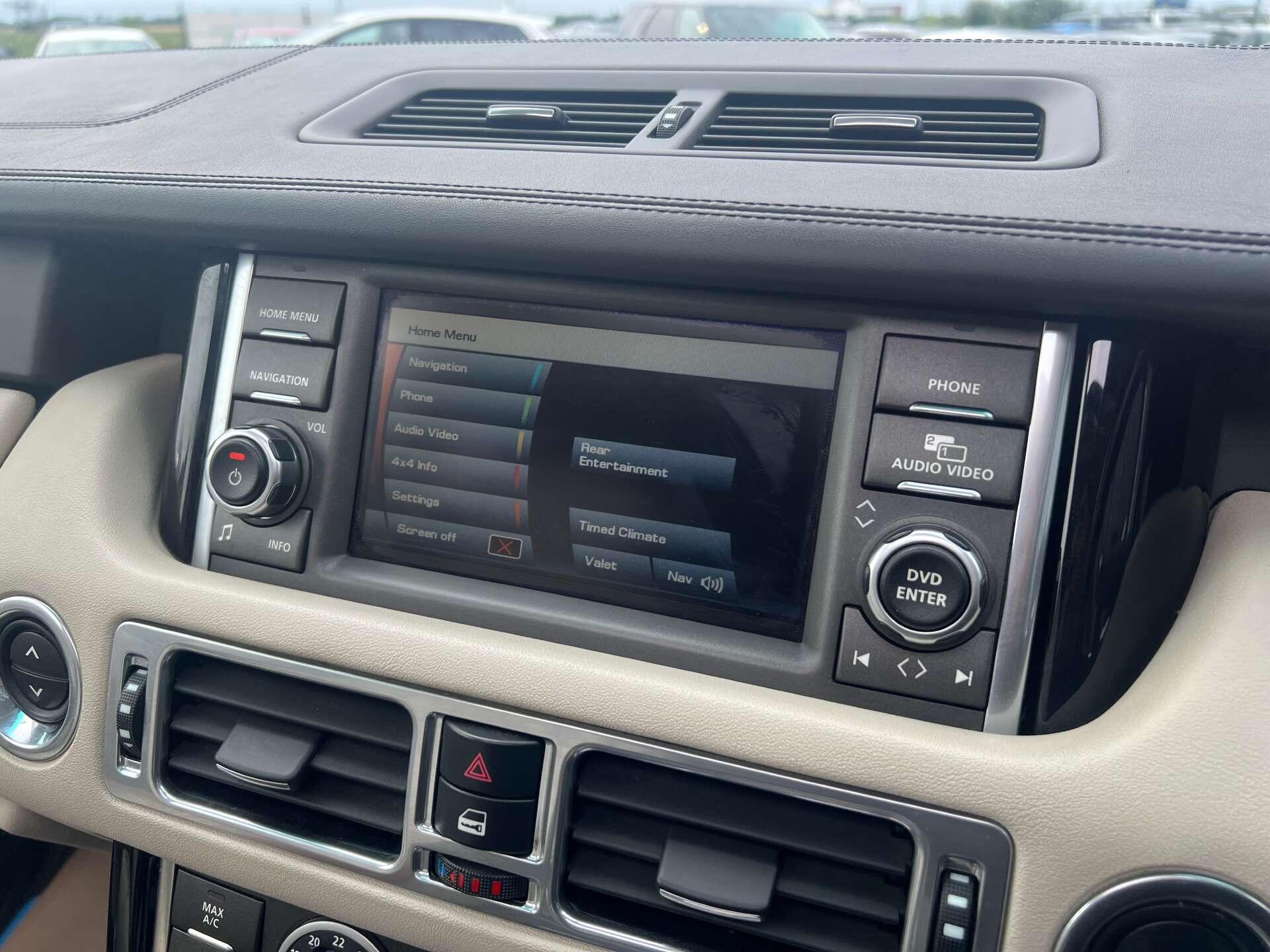 Land Rover Range Rover view 27