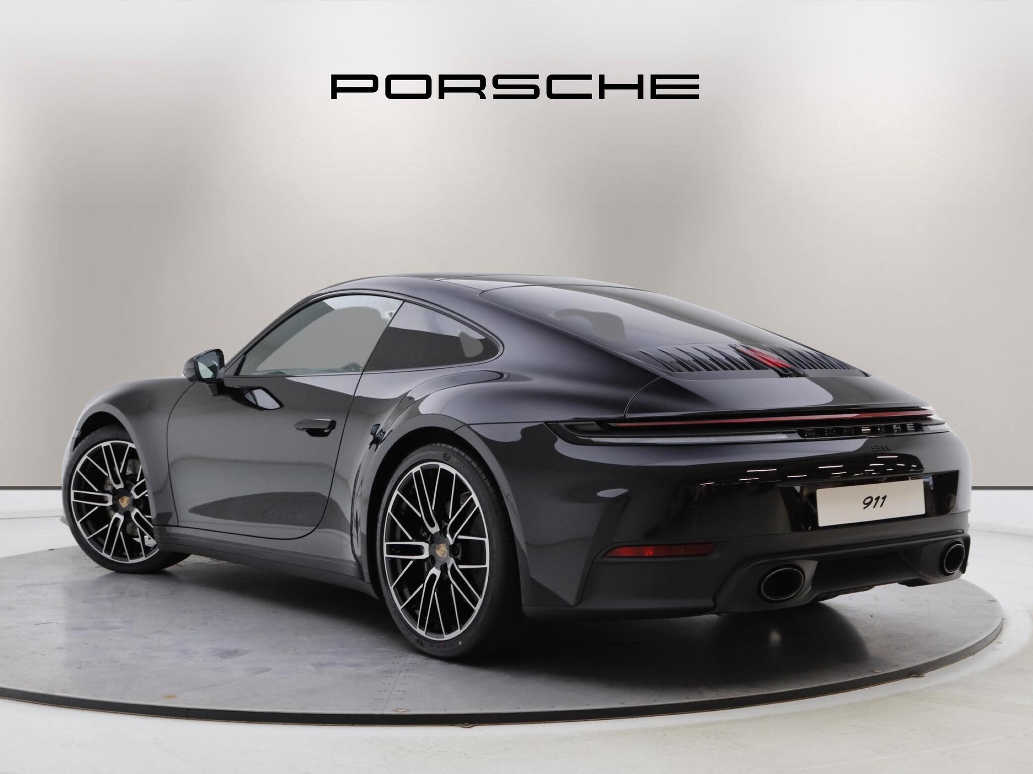 Porsche 911 view 2