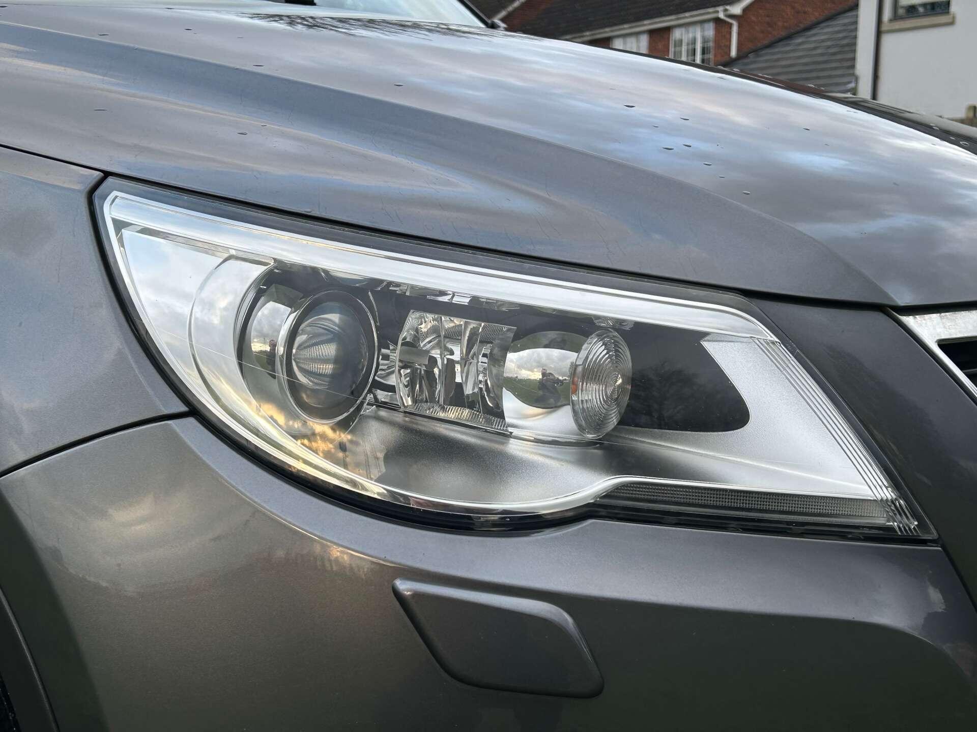 Volkswagen Tiguan view 9