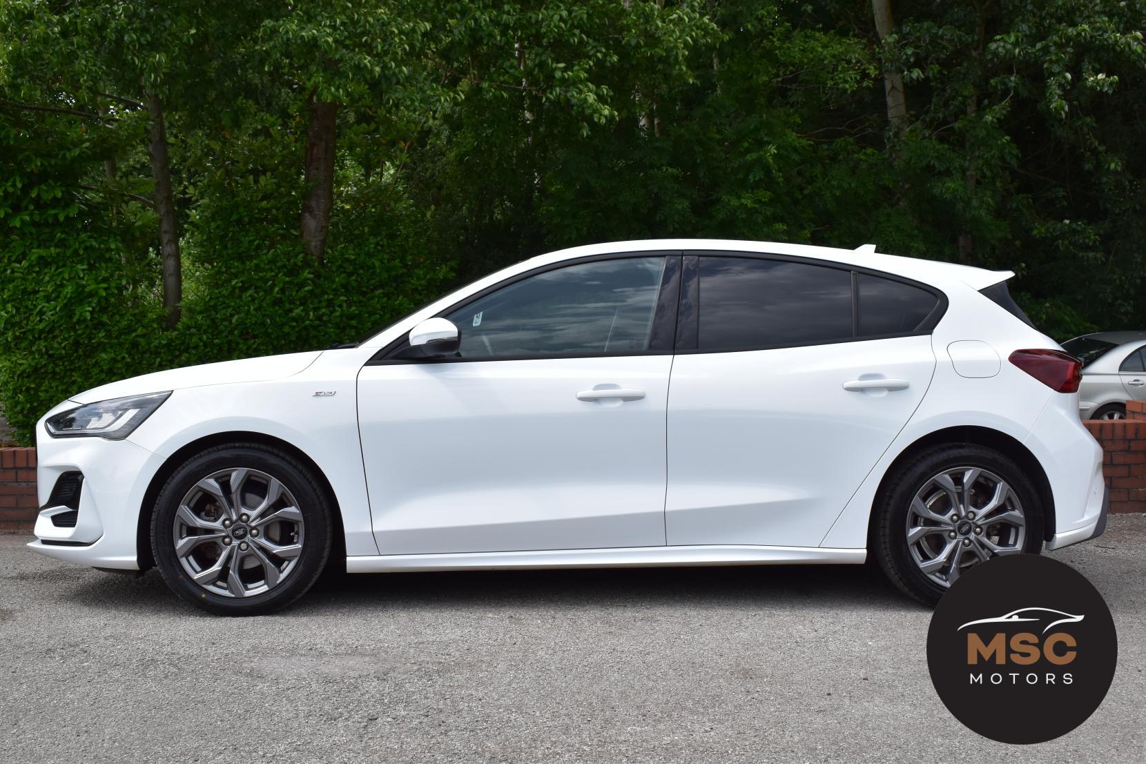 Ford Focus view 10