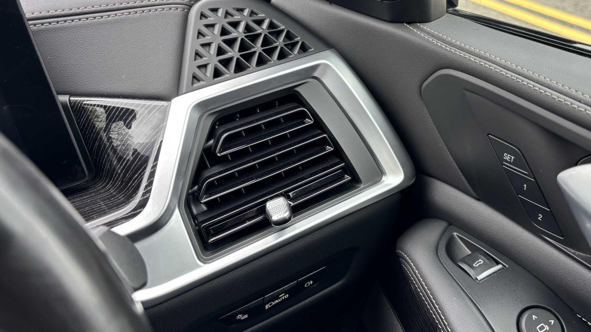BMW X5 view 30