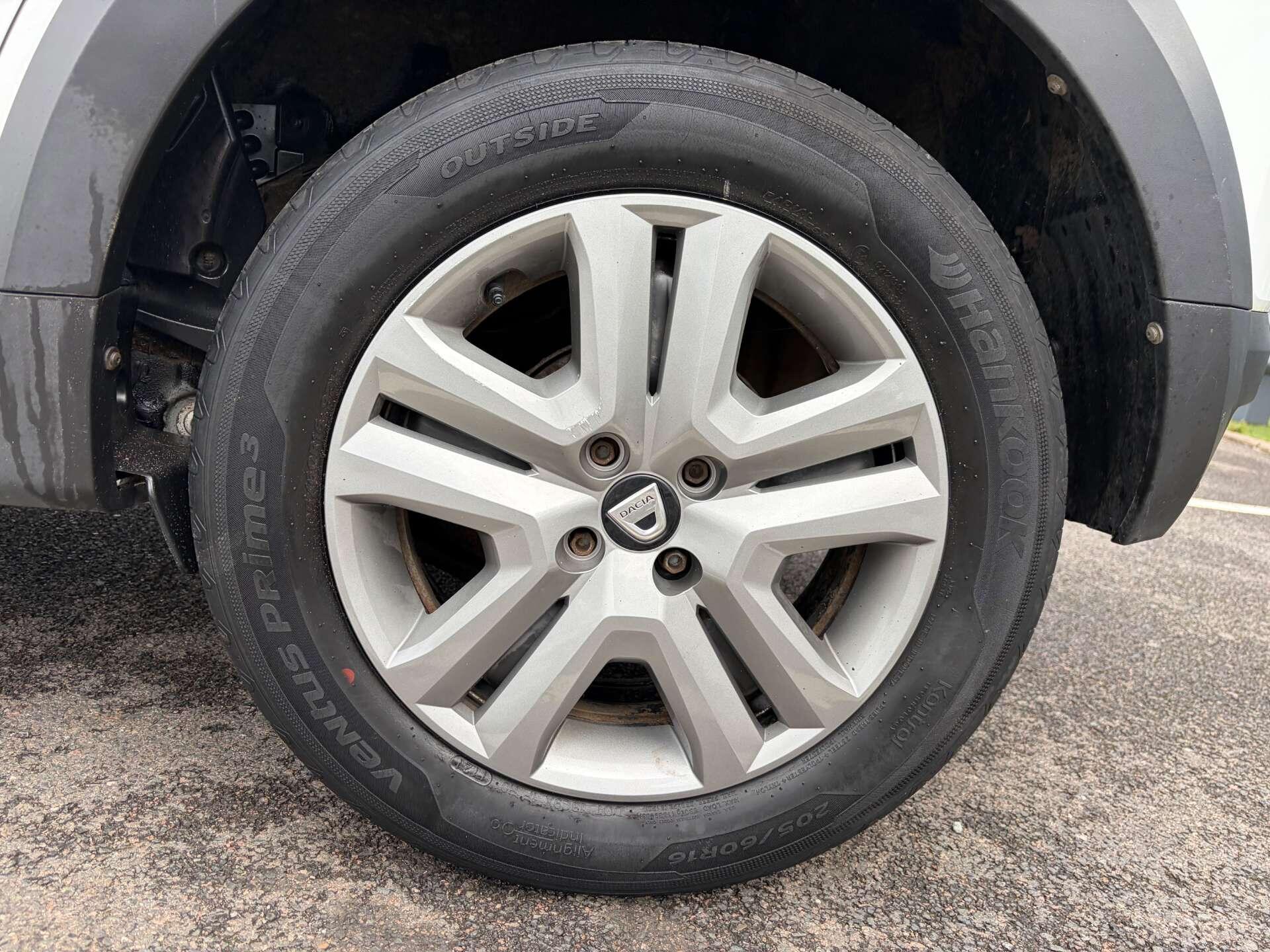 Dacia Sandero Stepway view 13