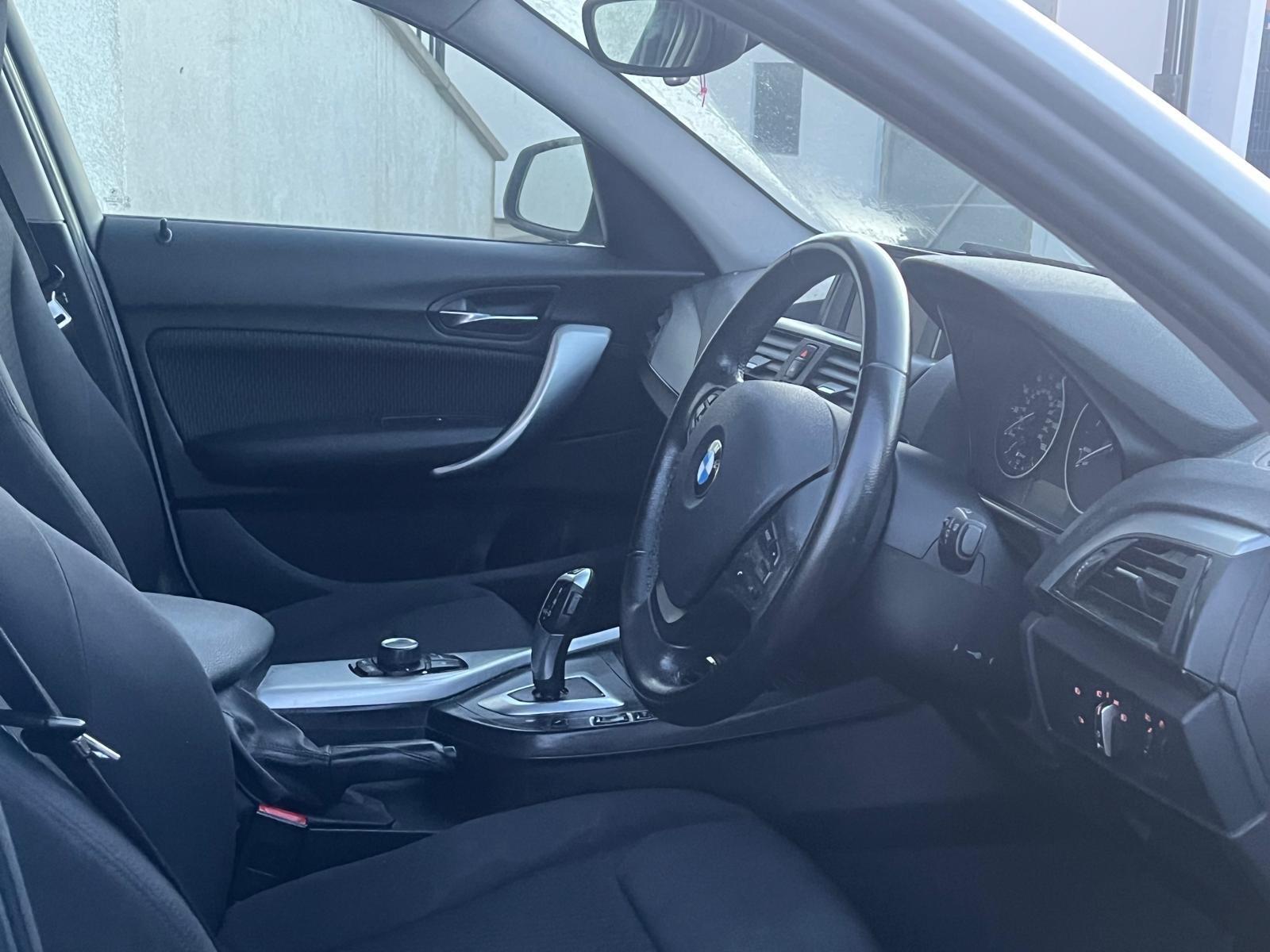 BMW 1 Series view 10