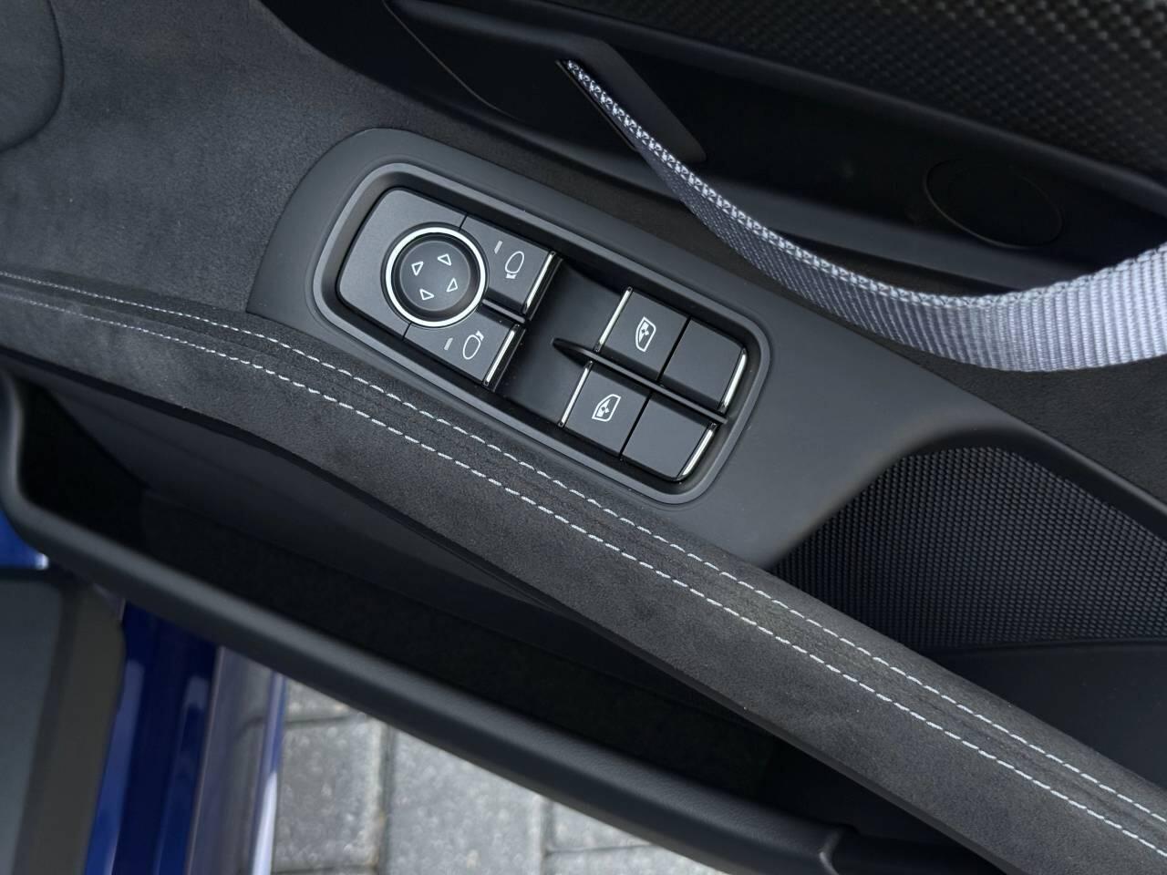 Porsche Cayman view 44