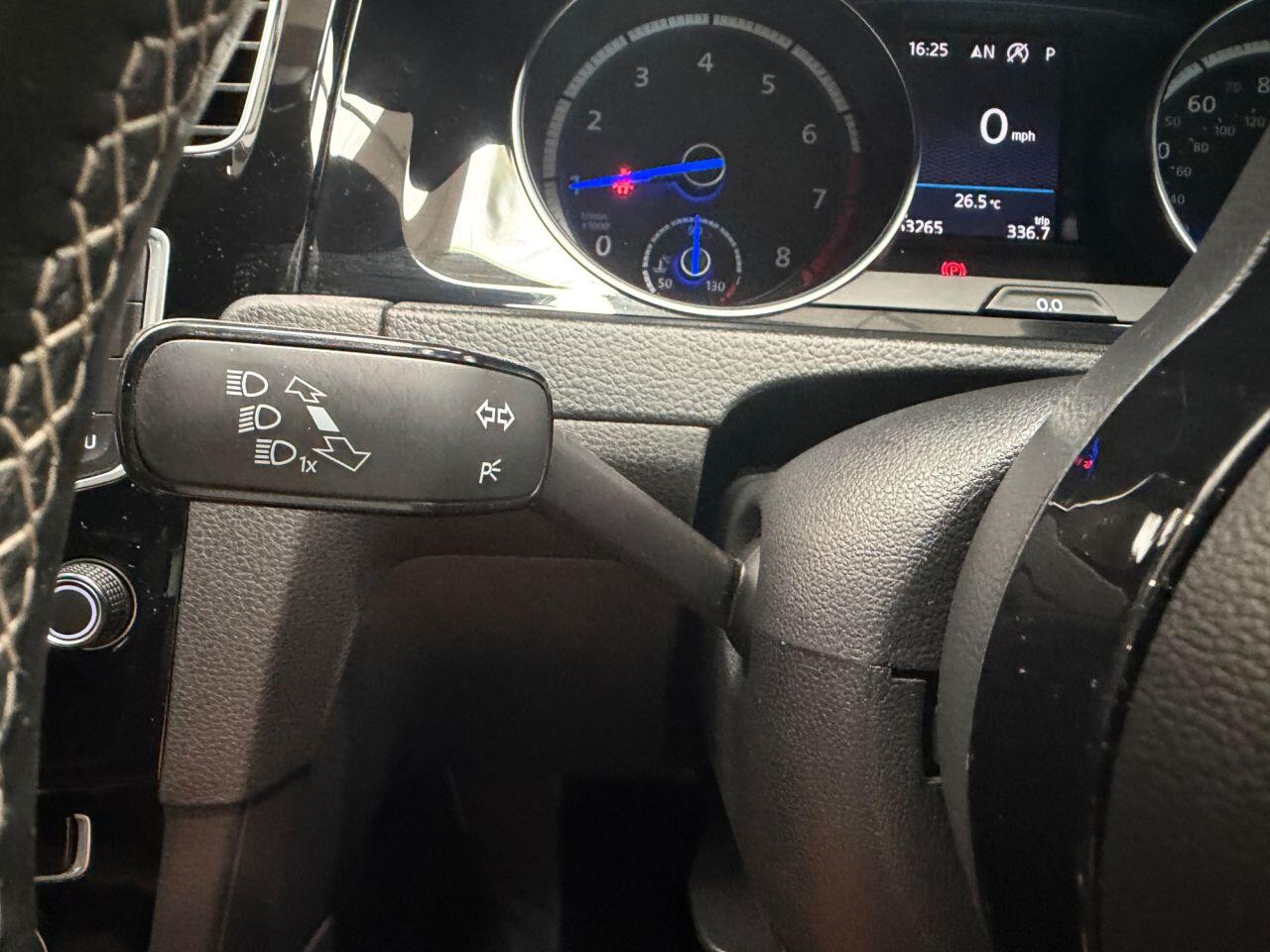 Volkswagen Golf view 39