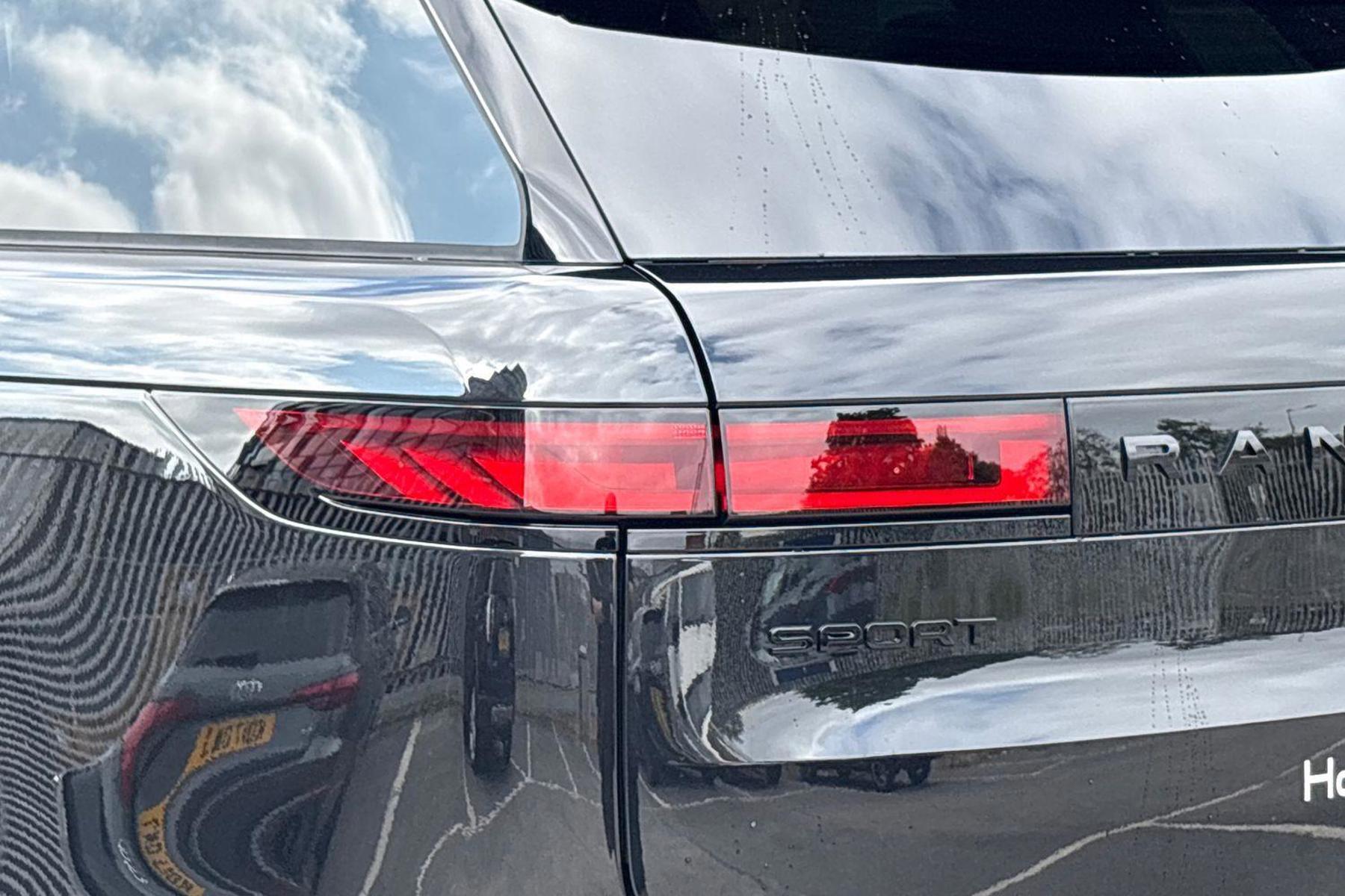Land Rover Range Rover Sport view 14