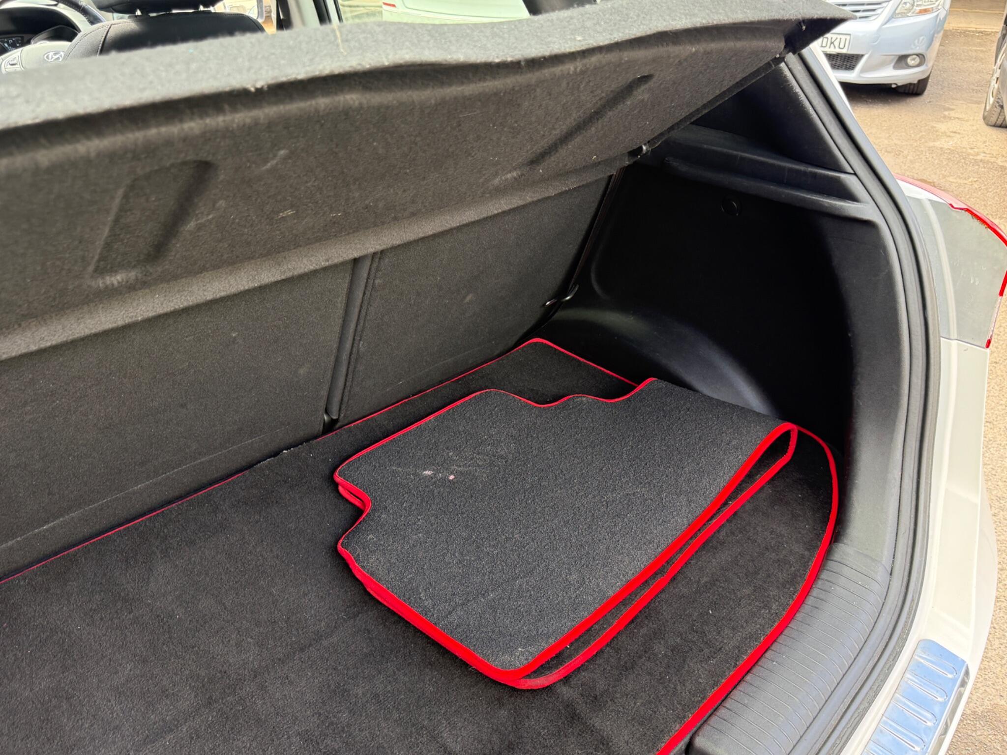 Hyundai ix20 - Image 50