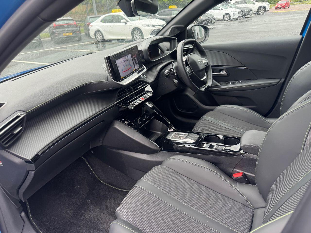 Peugeot 208 view 20
