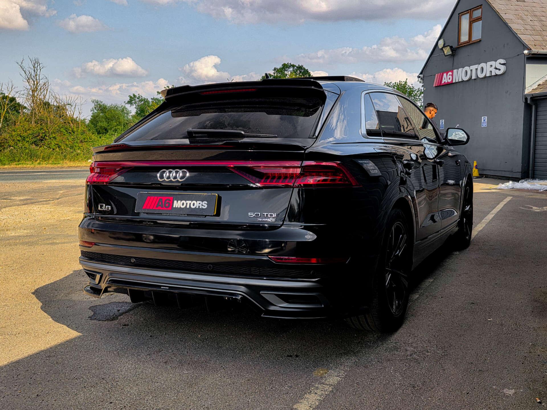 Audi Q8 view 46