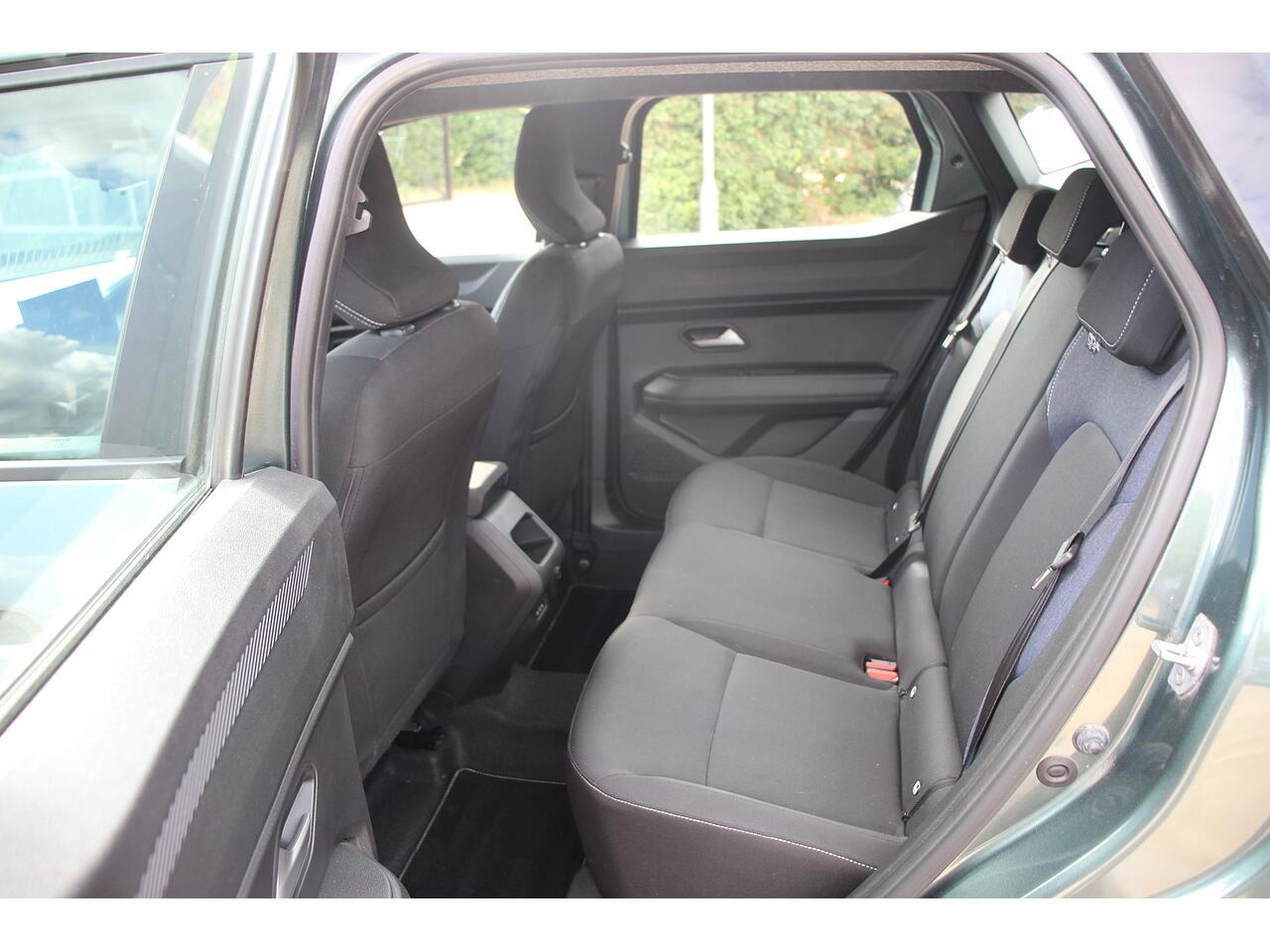 Dacia Duster view 17