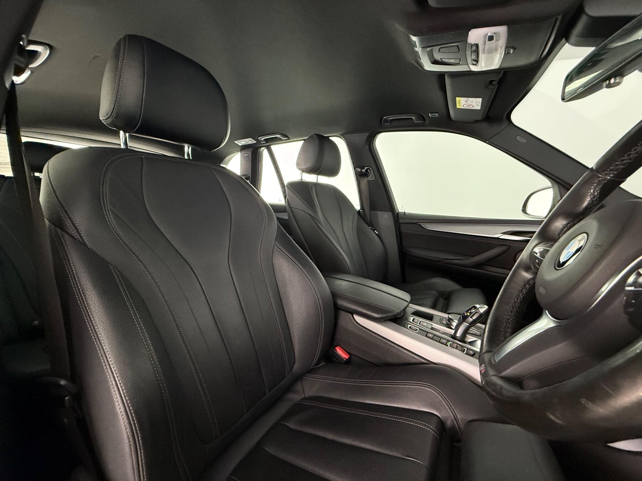 BMW X5 view 30