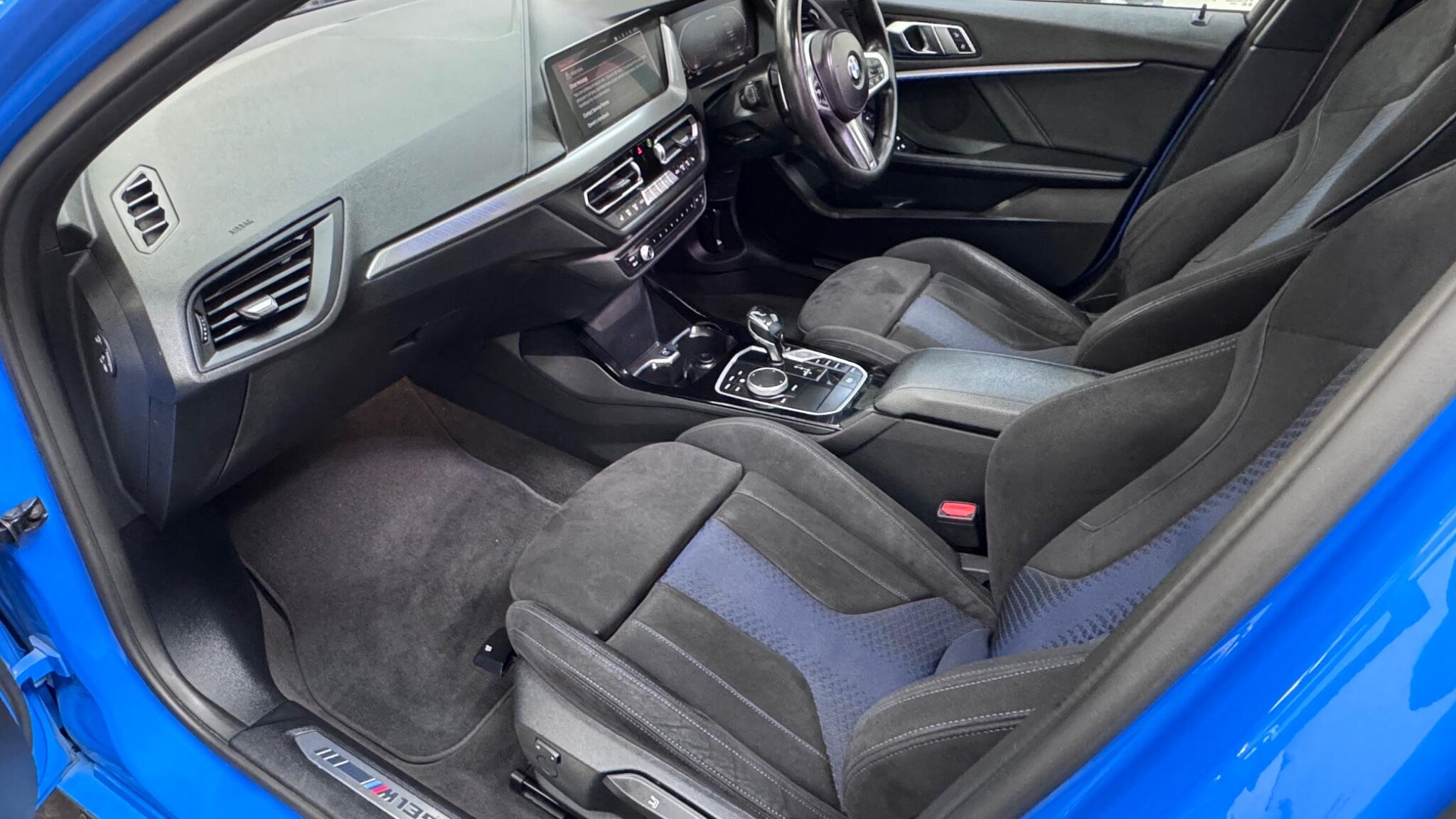 BMW 1 Series view 47