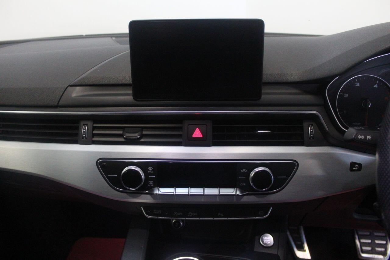 Audi A4 view 34