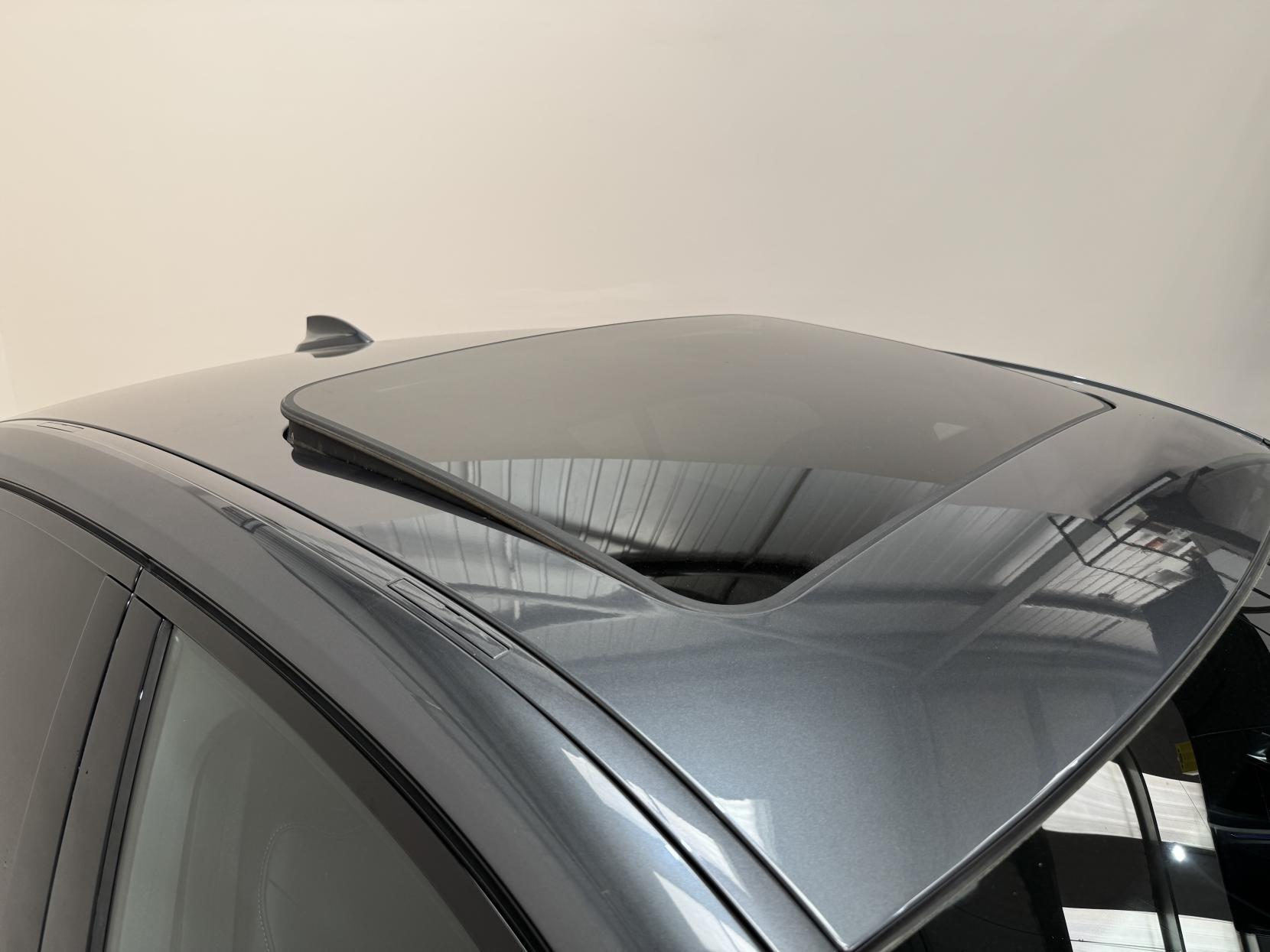 BMW 3 Series view 2
