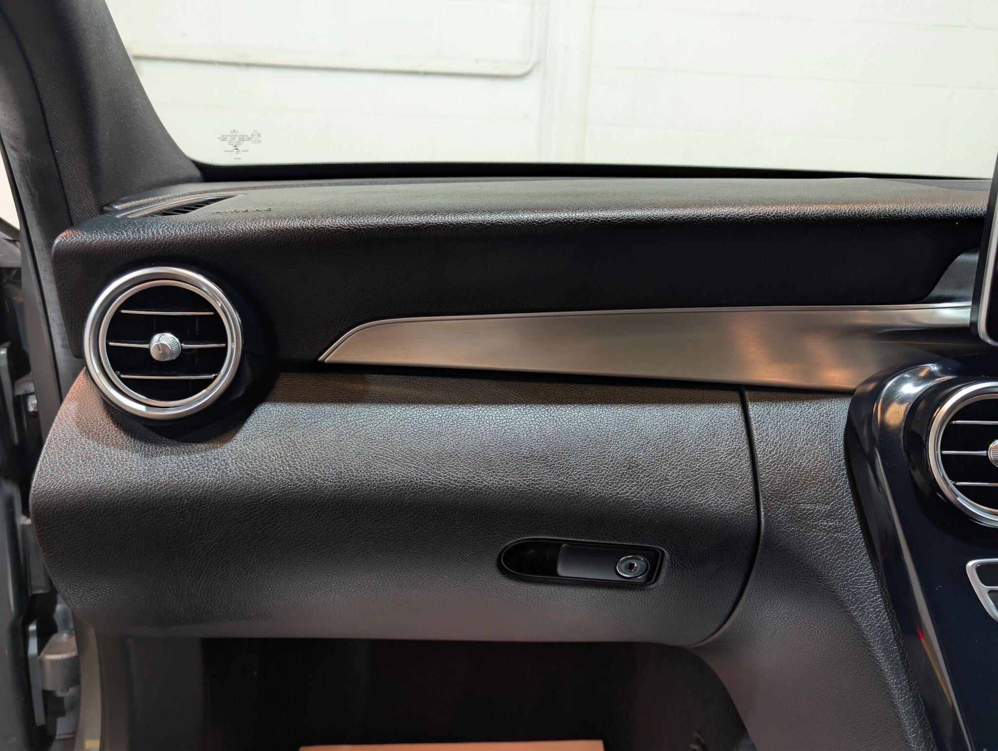 Mercedes-Benz C Class view 66