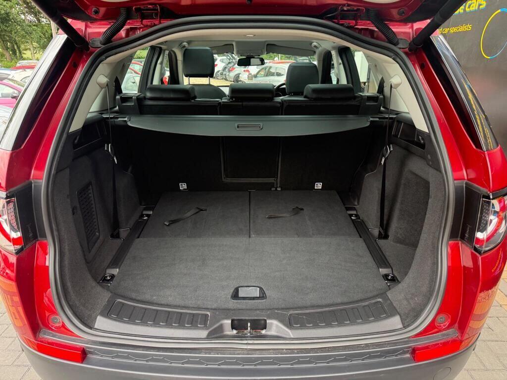 Land Rover Discovery Sport view 26